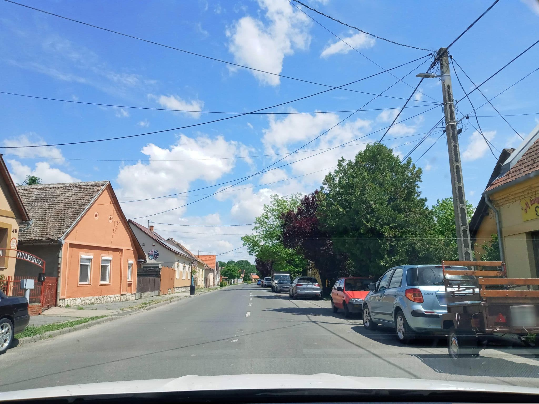 Street view near Fejérdi Panzió, Villány — © magyarsi (CC BY-SA · Mapillary)