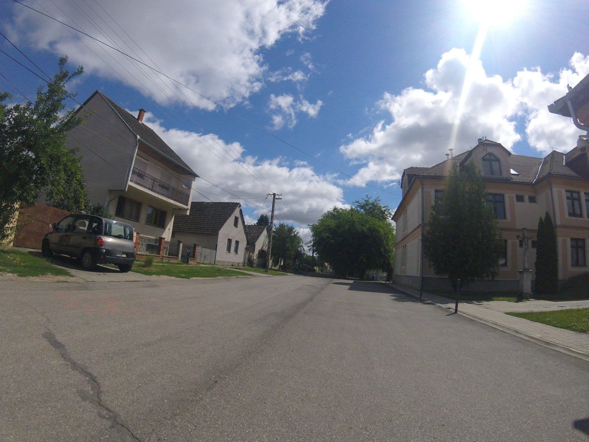 Street view near Mözsi Apartman Tolna, Tolna — © utvonalfelmeresek (CC BY-SA · Mapillary)