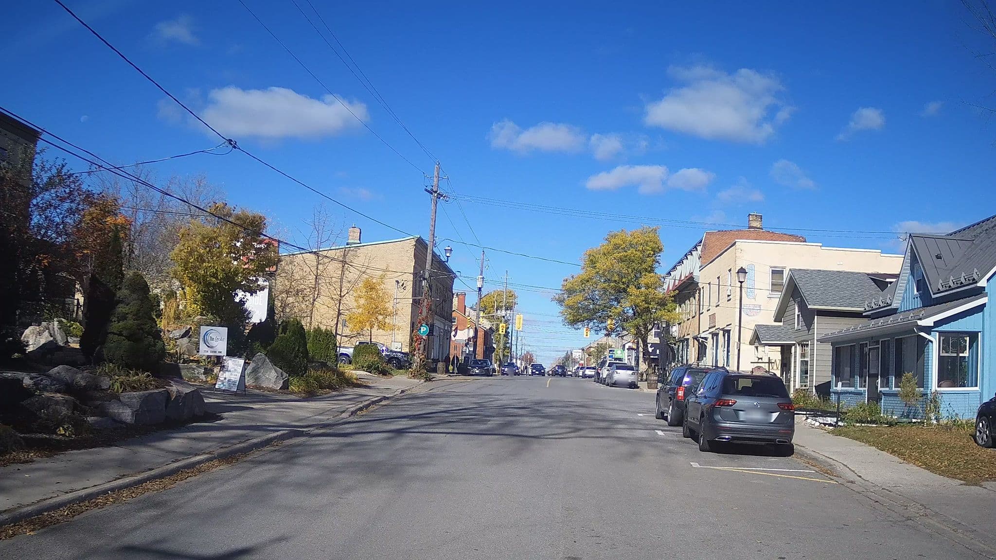 Street view near White House Inn, Perth — © rps333 (CC BY-SA · Mapillary)
