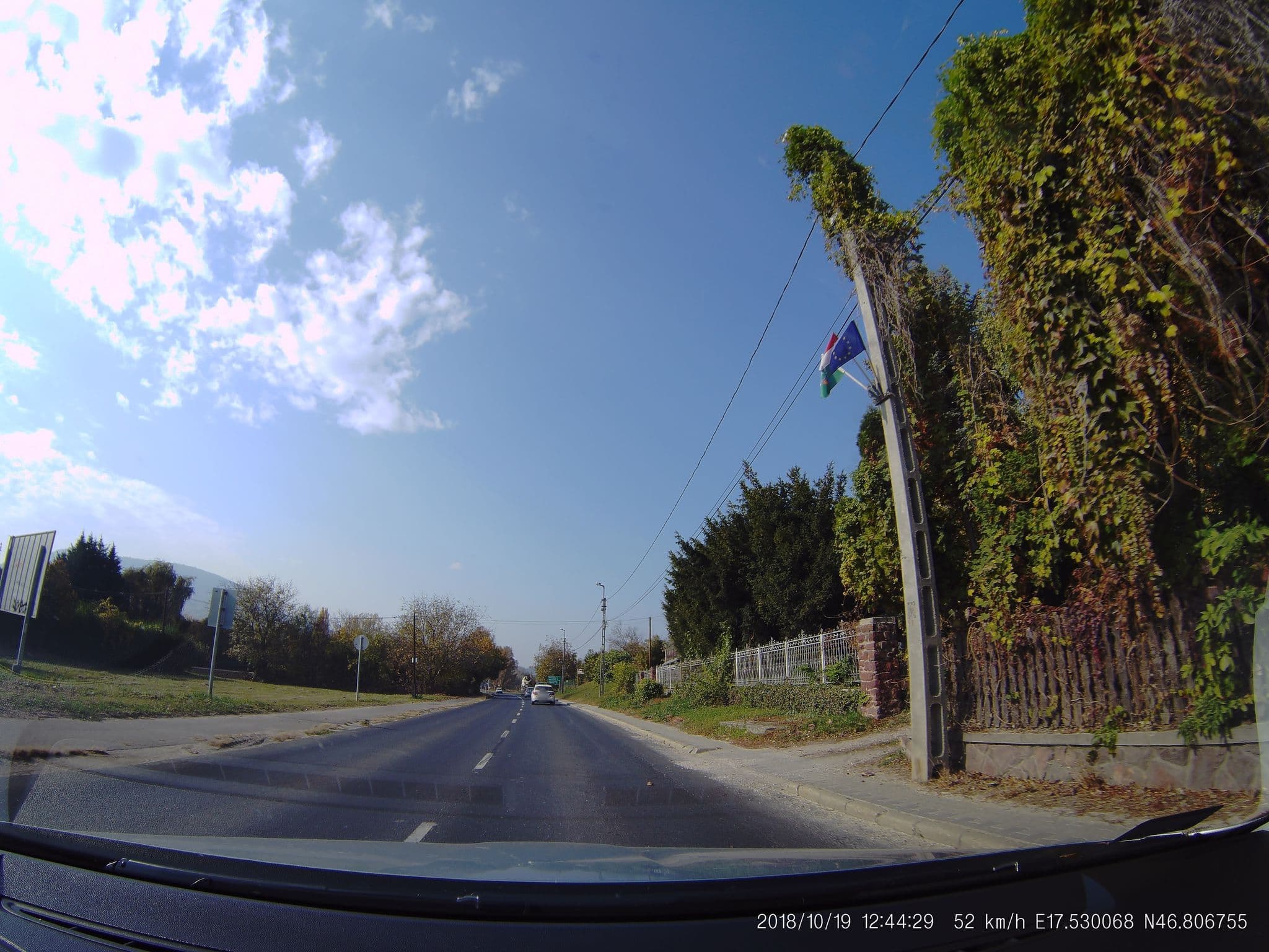 Street view near Rózsa Vendégház, Badacsonytomaj — © kami911 (CC BY-SA · Mapillary)