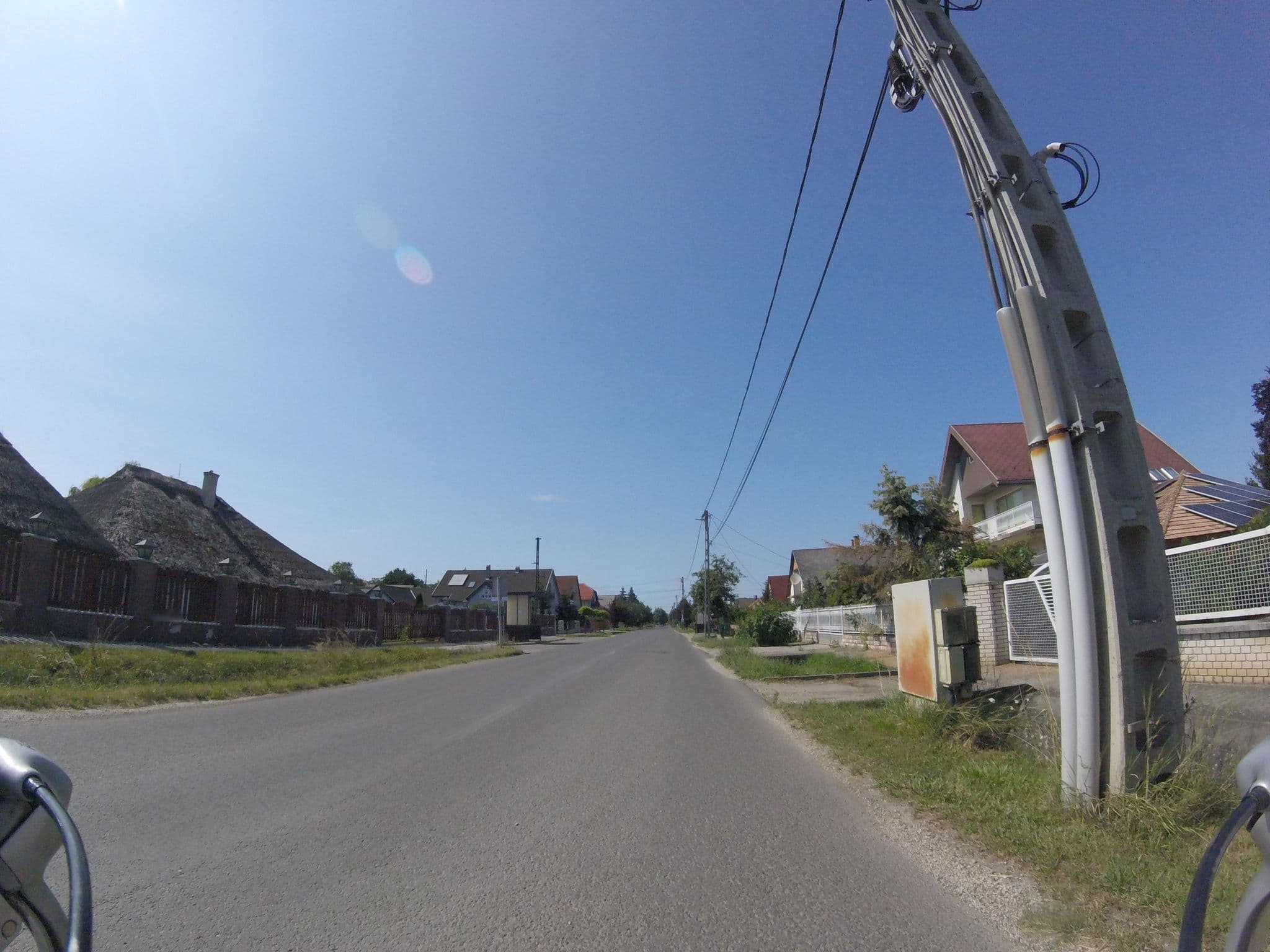 Street view near Köröshegy Flekken Panzió, Balatonföldvár — © goprohero (CC BY-SA · Mapillary)