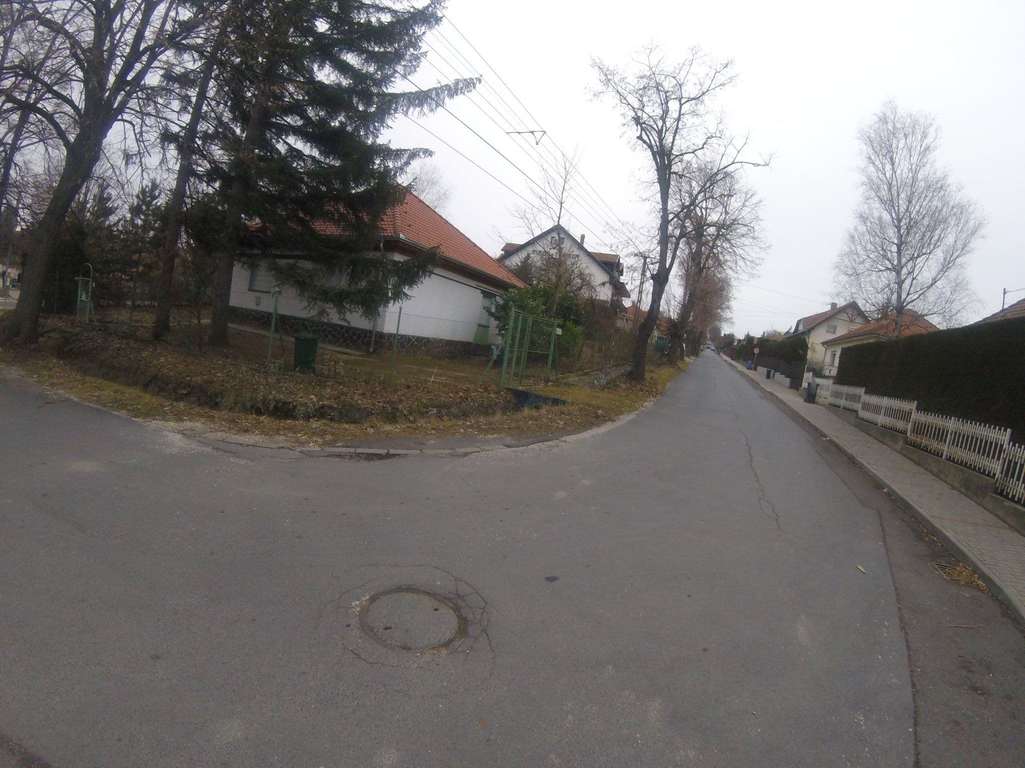 Street view near Hajnalka Vendeghaz, Balatonföldvár — © utvonalfelmeresek (CC BY-SA · Mapillary)