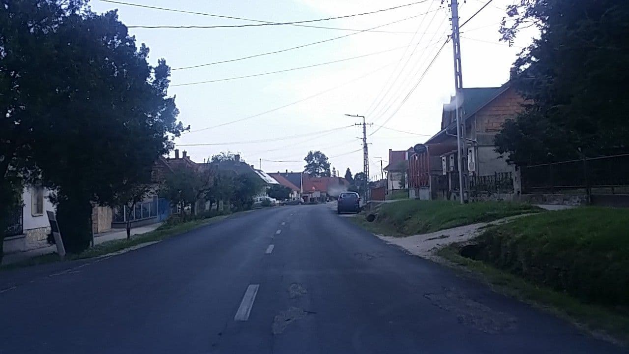 Street view near Modor Apartman, Alsópáhok — © utvonalfelmeresek (CC BY-SA · Mapillary)