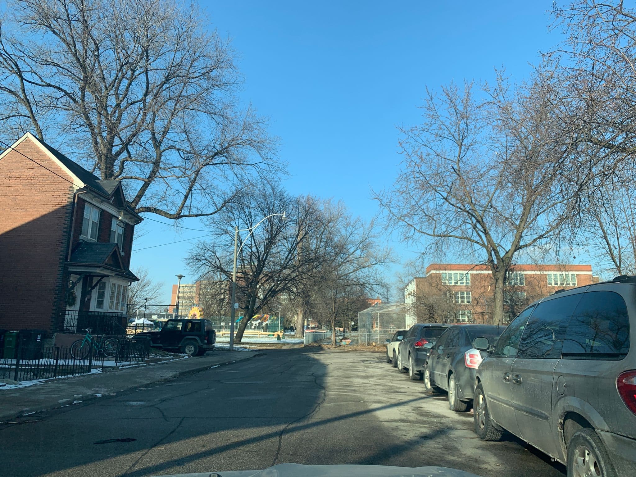 Street view near The Alexandra hotel, Trinity-Bellwoods — © mdrive (CC BY-SA · Mapillary)