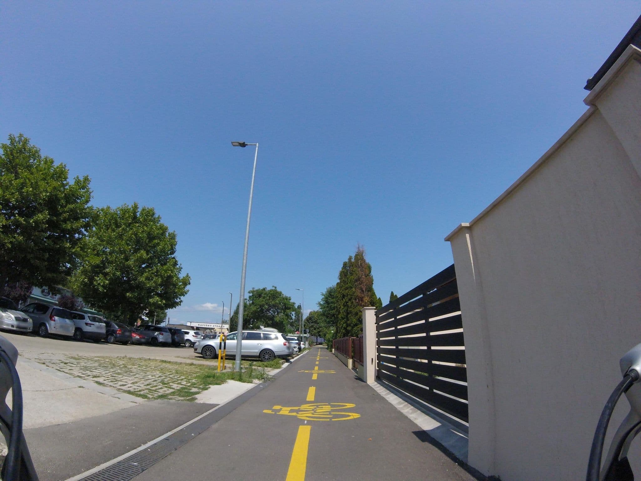 Street view near Iris Apartman, Balatonlelle — © goprohero (CC BY-SA · Mapillary)