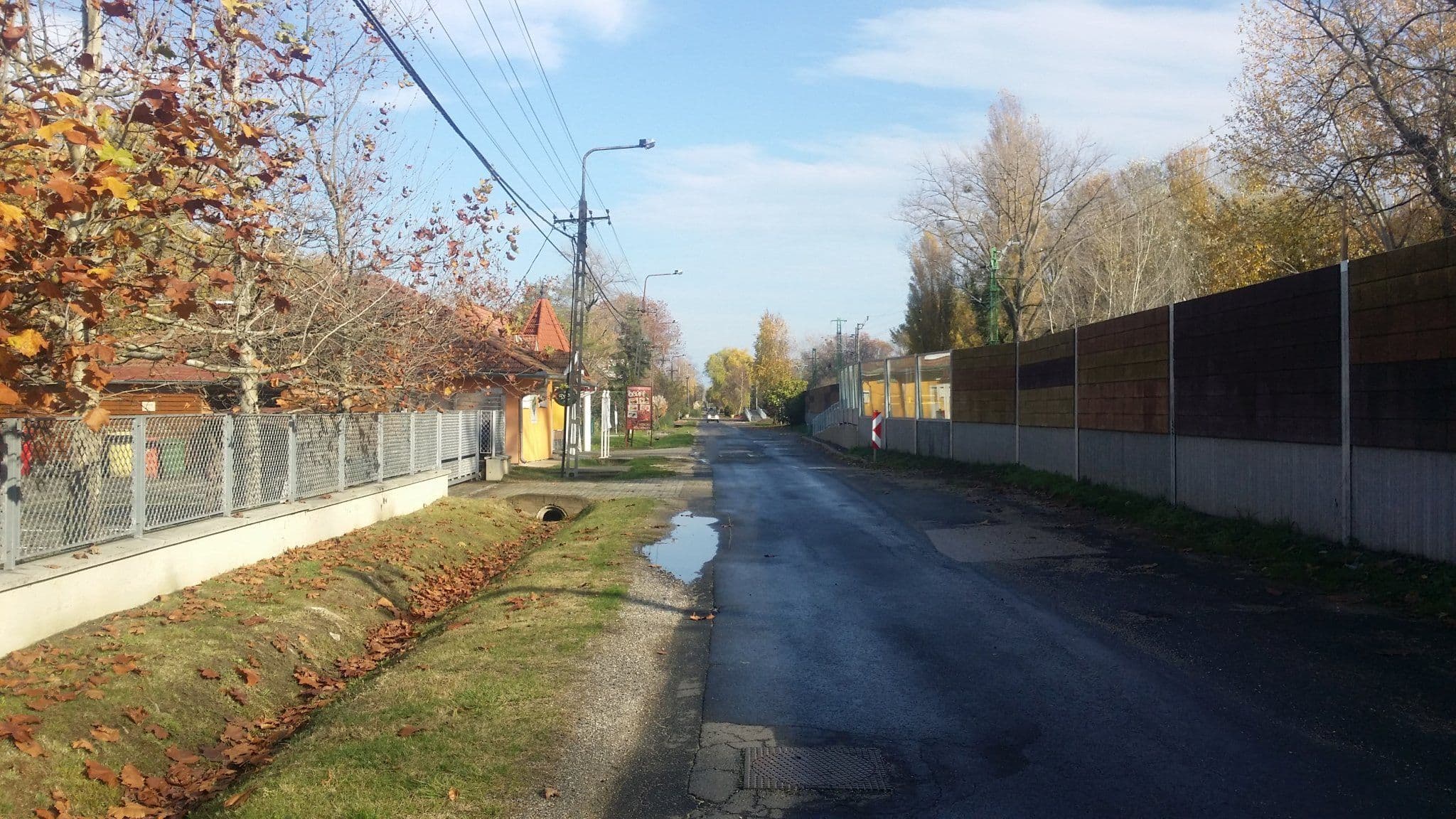 Street view near Evangélikus Konferencia és Missziói Otthon, Balatonszárszó — © utvonalfelmeresek (CC BY-SA · Mapillary)