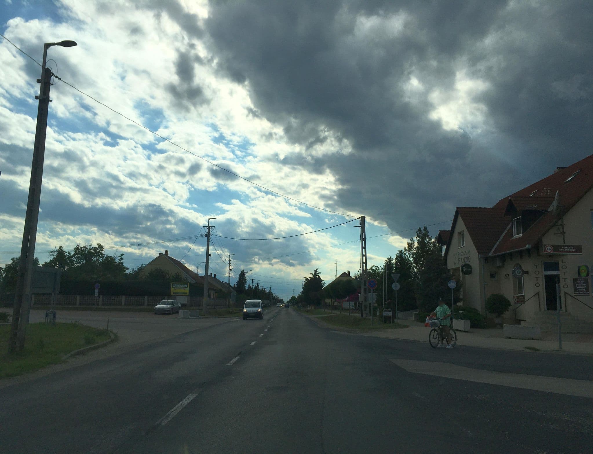 Street view near Anker Panzió, Bőny — © istefanos (CC BY-SA · Mapillary)