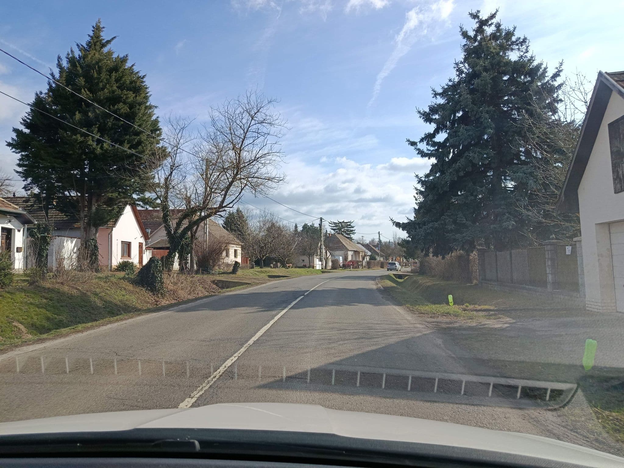 Street view near Hanzelik-ház, Szob — © mkpest2 (CC BY-SA · Mapillary)