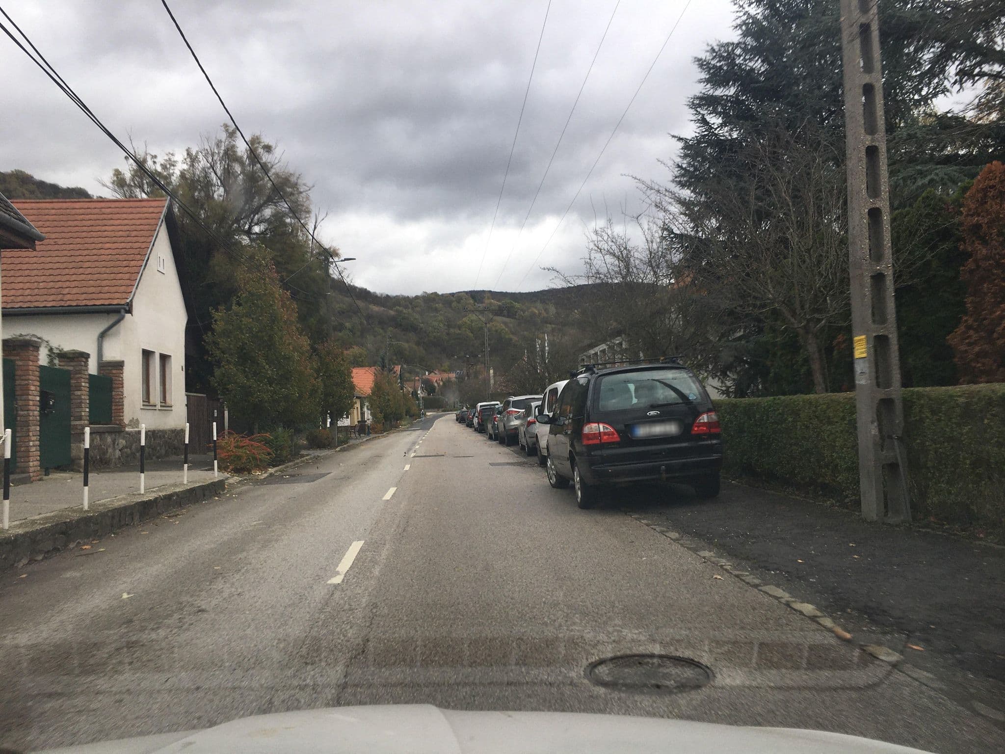 Street view near JEKA László Youth Hostel, Visegrád — © mkpest2 (CC BY-SA · Mapillary)