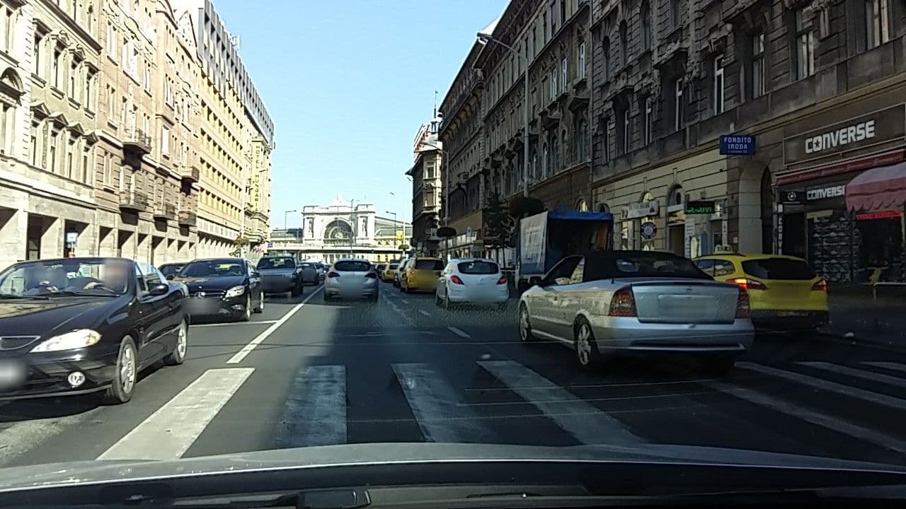Street view near The City Residense, Népszínháznegyed — © vst (CC BY-SA · Mapillary)
