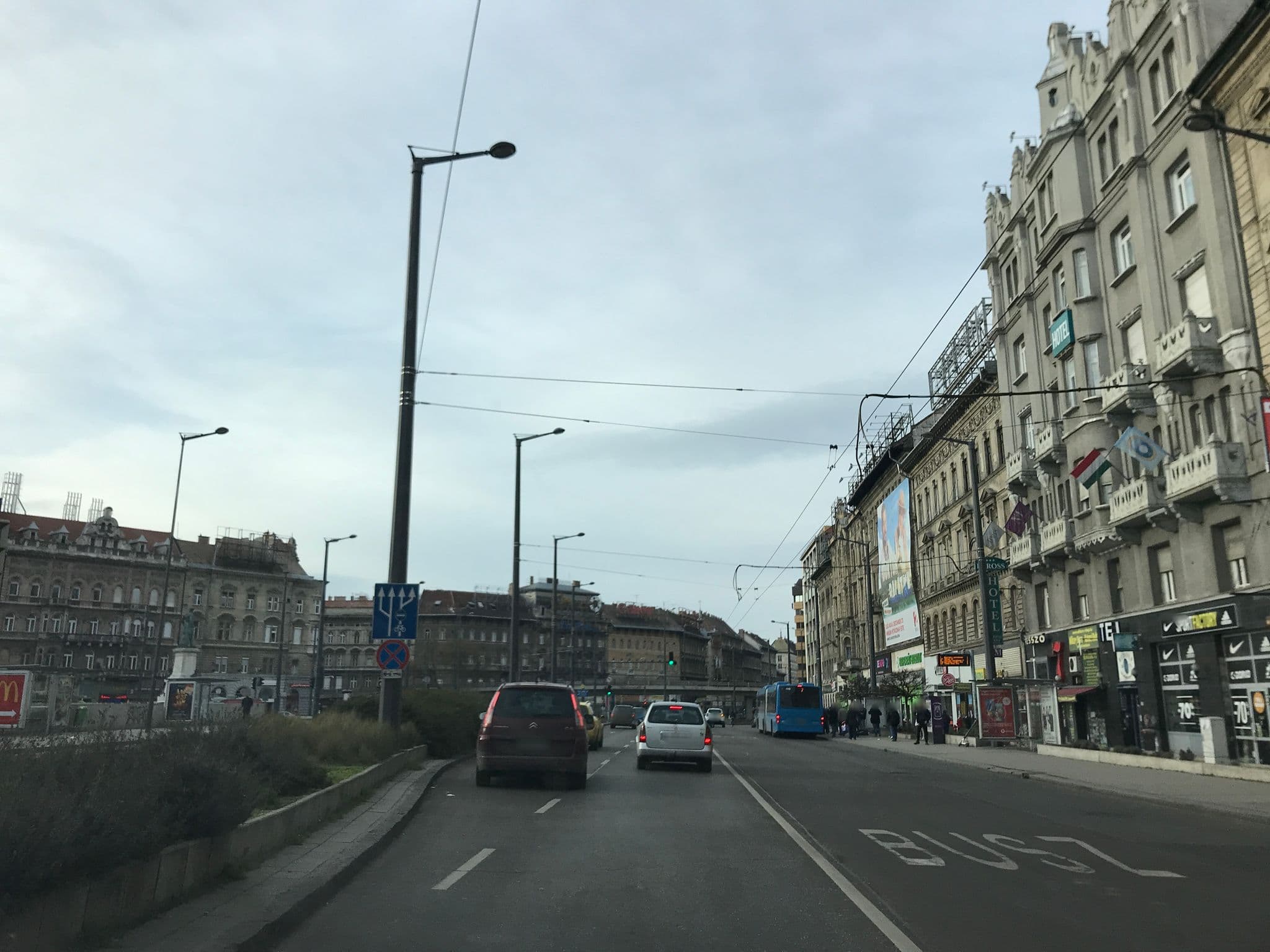 Street view near Serena Szépségszalon, Pest — © feed (CC BY-SA · Mapillary)