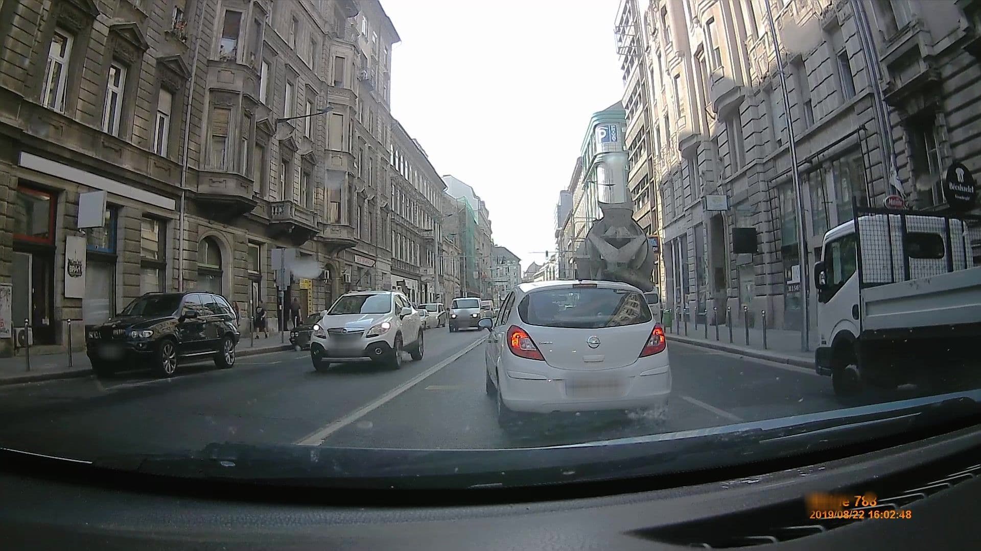 Street view near Kehl Hostel, Belső-Ferencváros — © geox123 (CC BY-SA · Mapillary)