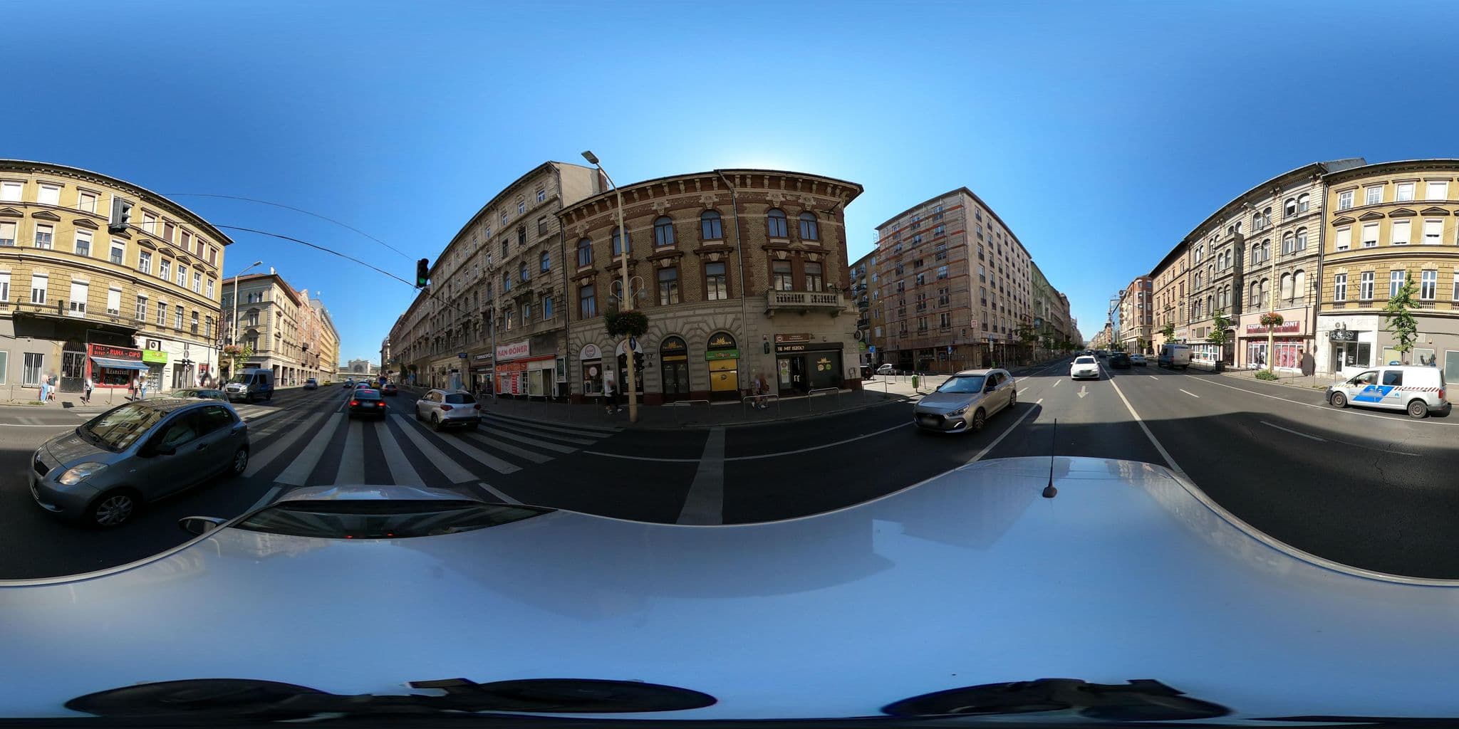 Street view near Koren family Apartment, Népszínháznegyed — © vst (CC BY-SA · Mapillary)