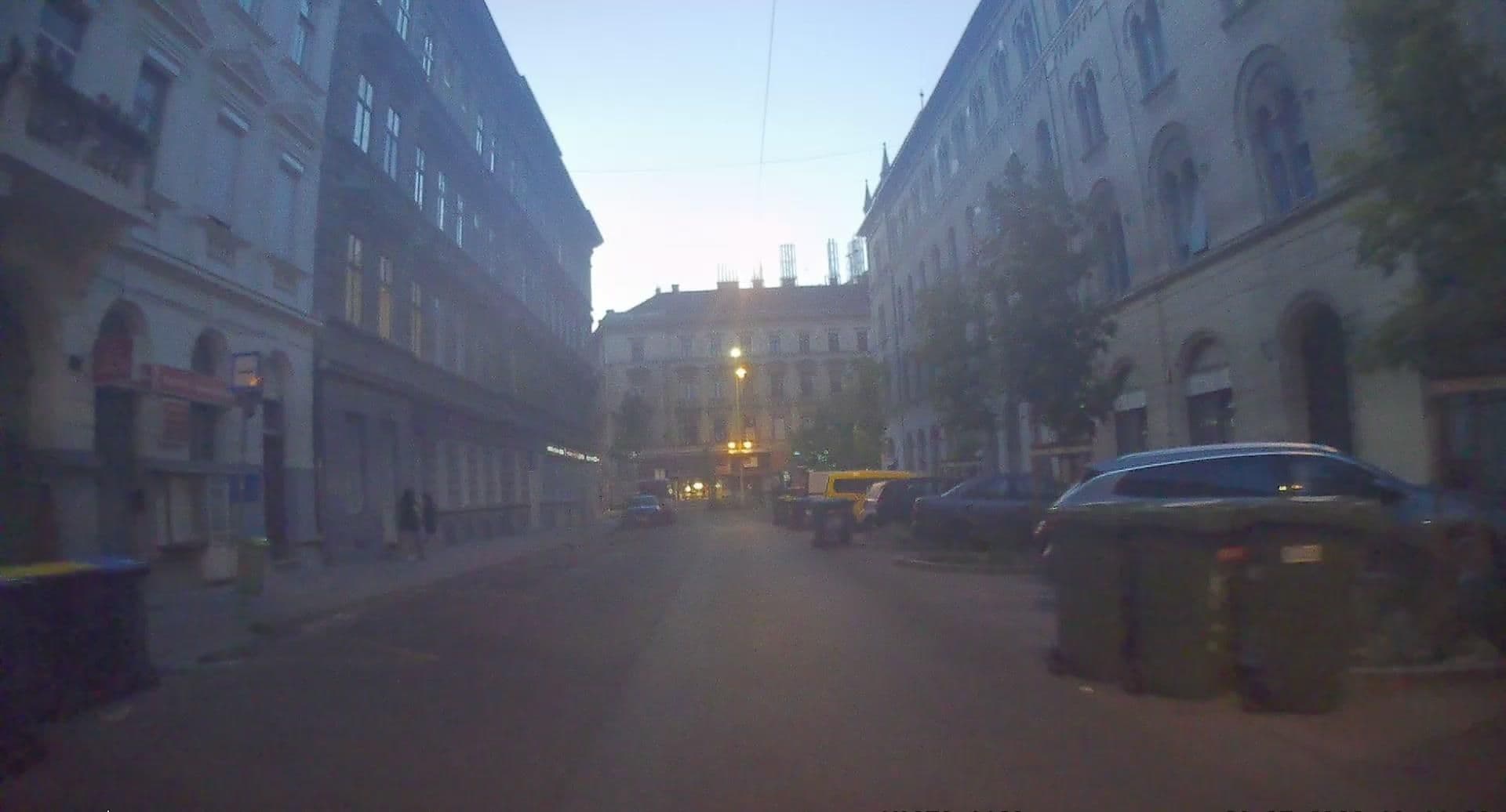 Street view near Central Studio Rooms Budapest, Népszínháznegyed — © edc22 (CC BY-SA · Mapillary)