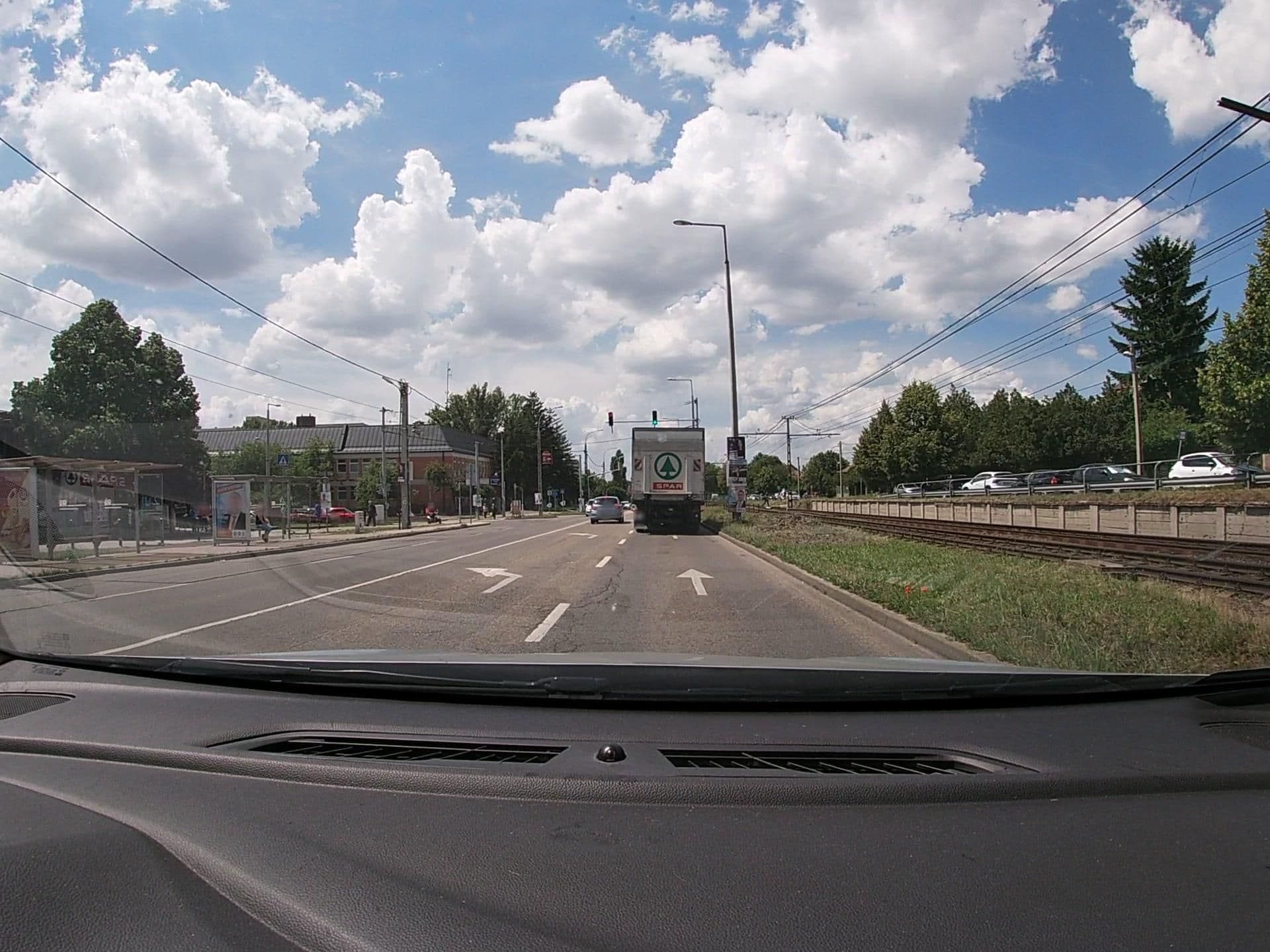 Street view near Mátyás Hotel és Irodaház, Mátyásföld — © vst (CC BY-SA · Mapillary)