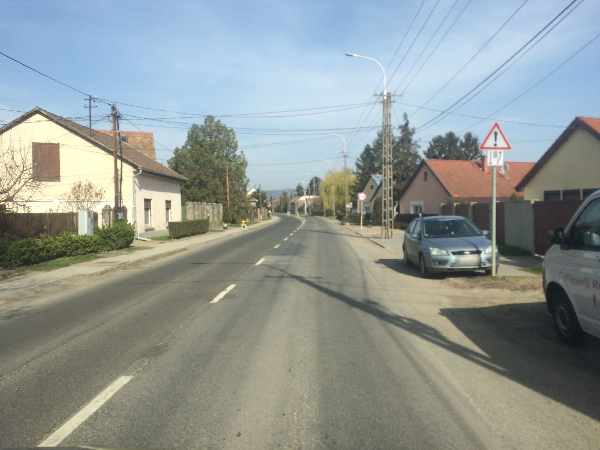 Street view near JEKA Sebestyén Youth Hostel, Dunabogdány — © nemethgeri97 (CC BY-SA · Mapillary)