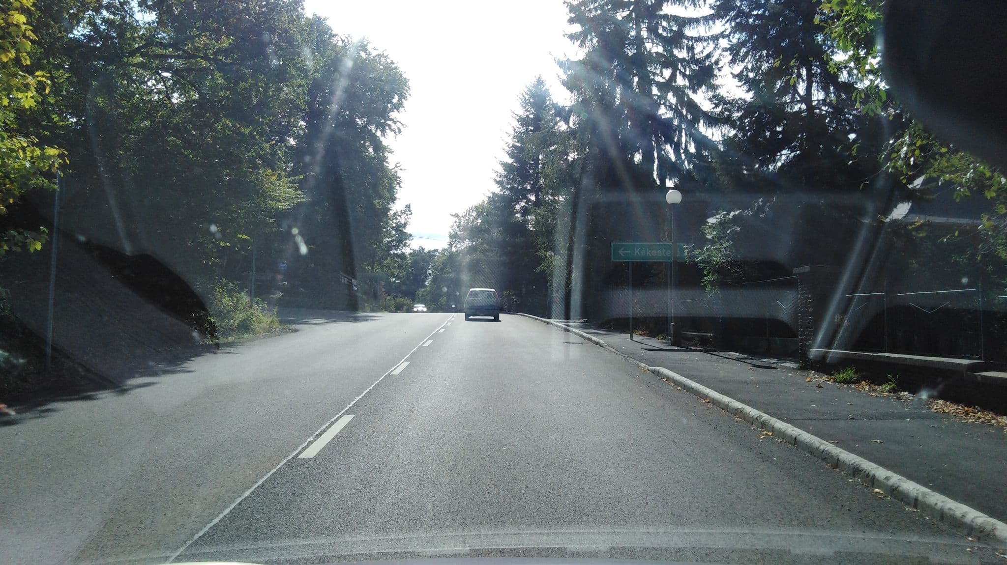 Street view near Postás vendégház, Gyöngyössolymos — © vazezolee2 (CC BY-SA · Mapillary)