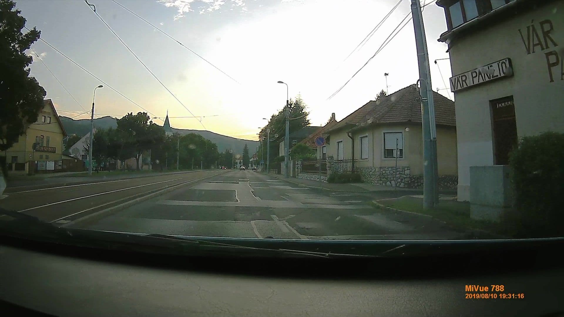 Street view near Vár Panzió, Diósgyőr — © geox123 (CC BY-SA · Mapillary)