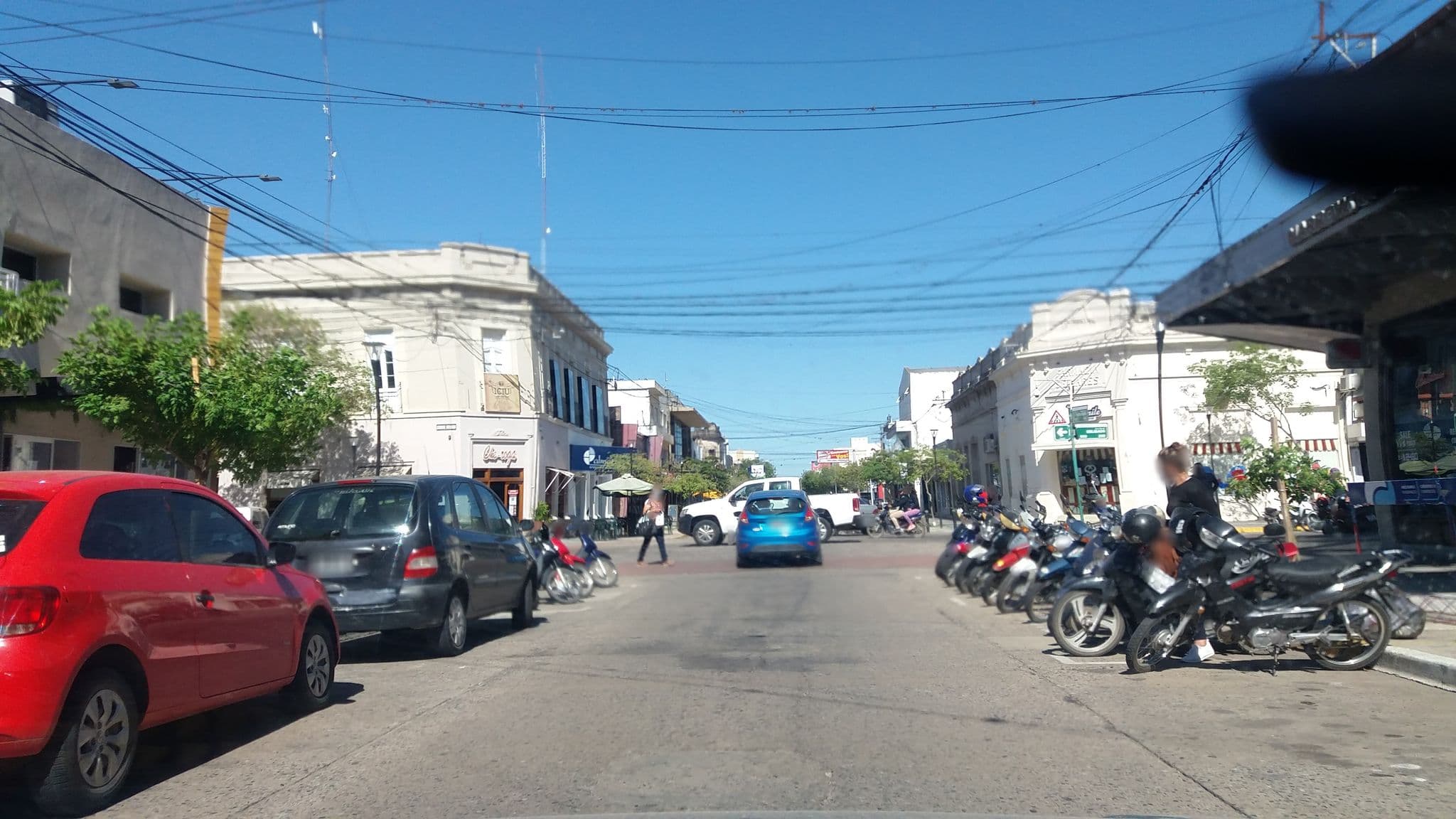 Street view near Grand Hotel, Reconquista — © jmourglia (CC BY-SA · Mapillary)