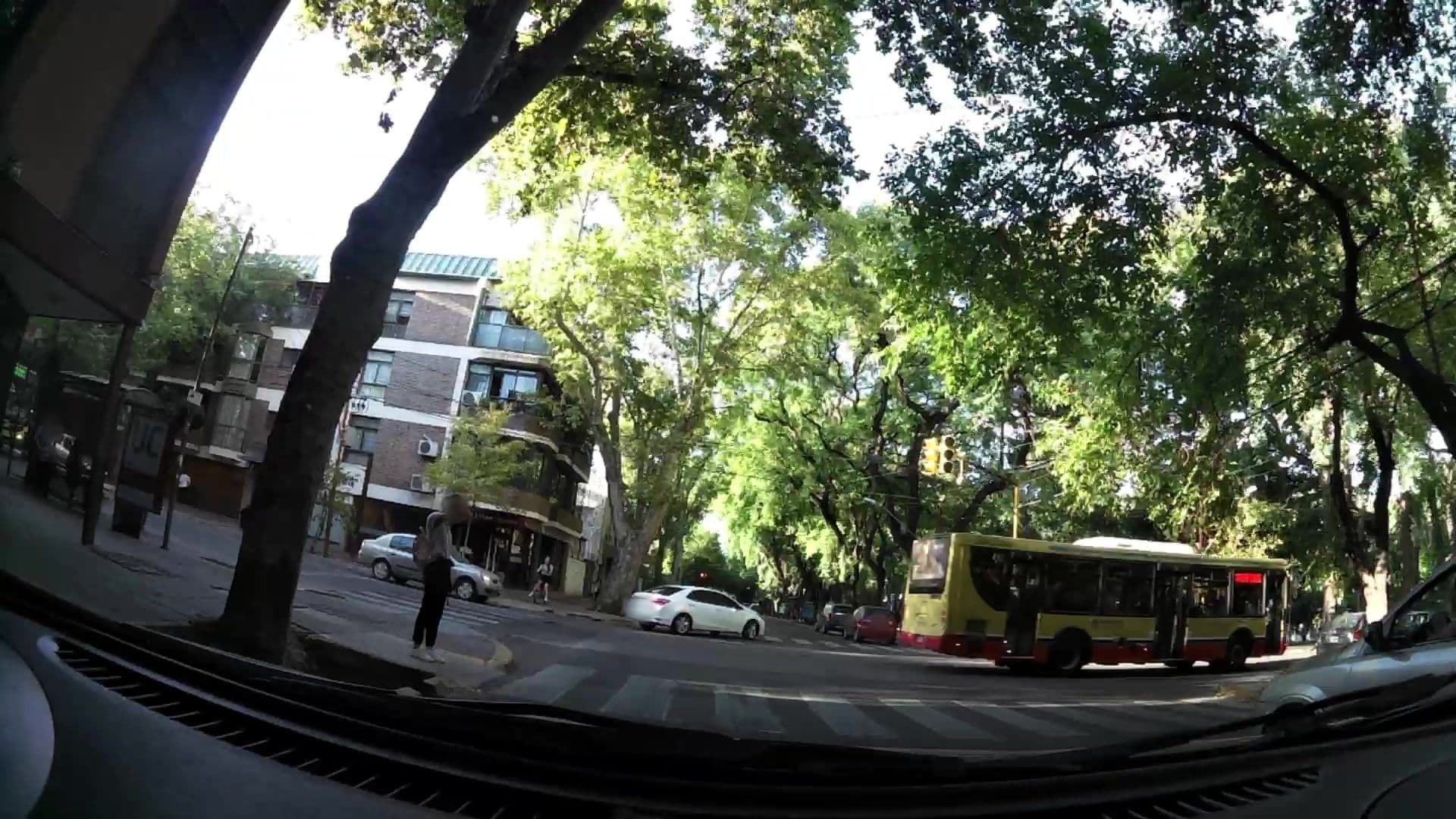 Street view near las bodegas hotel executive, Mendoza — © kaartcam (CC BY-SA · Mapillary)