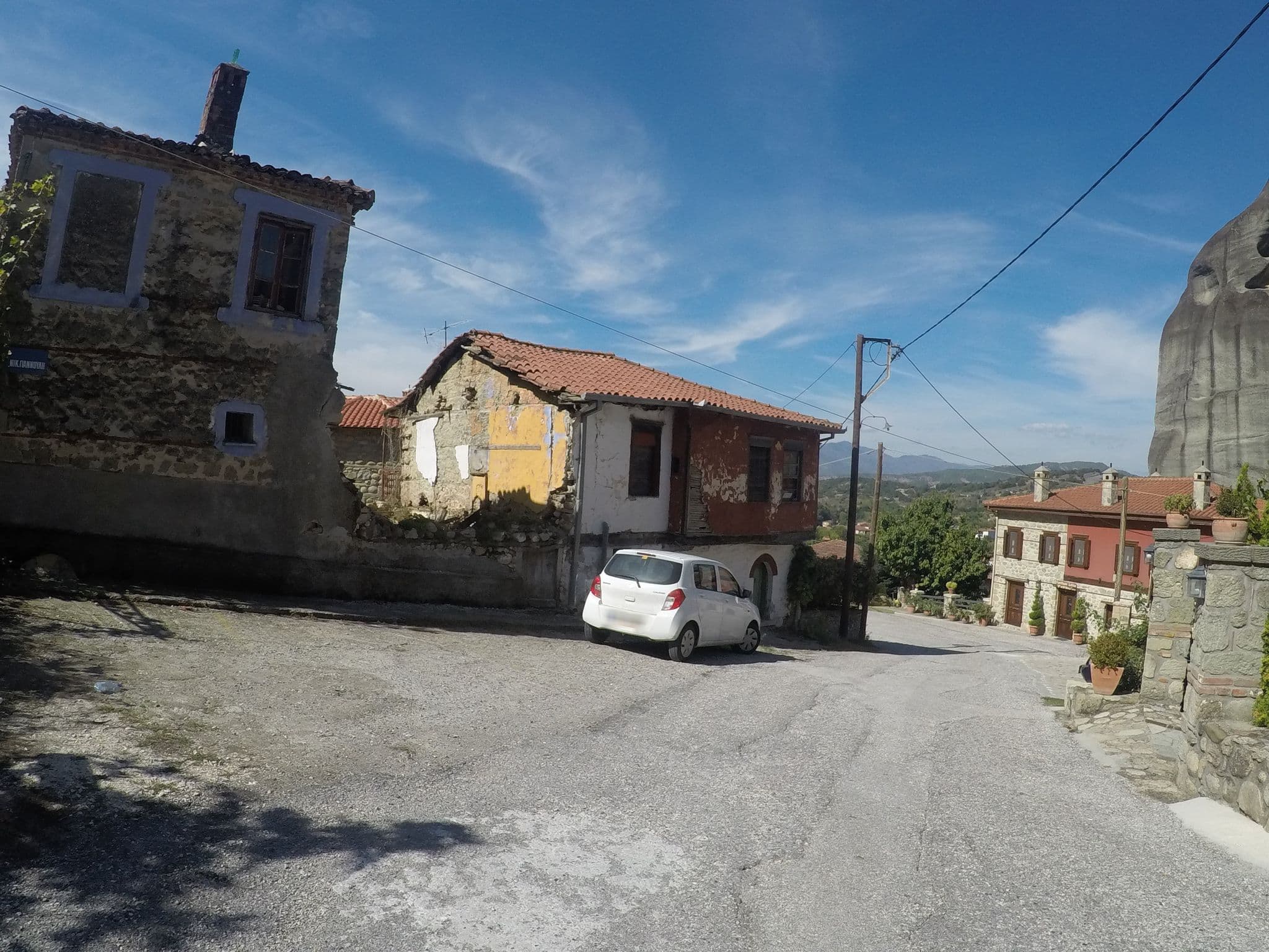 Street view near Archontiko Mesochori, Kastráki — © chrisbeddow (CC BY-SA · Mapillary)