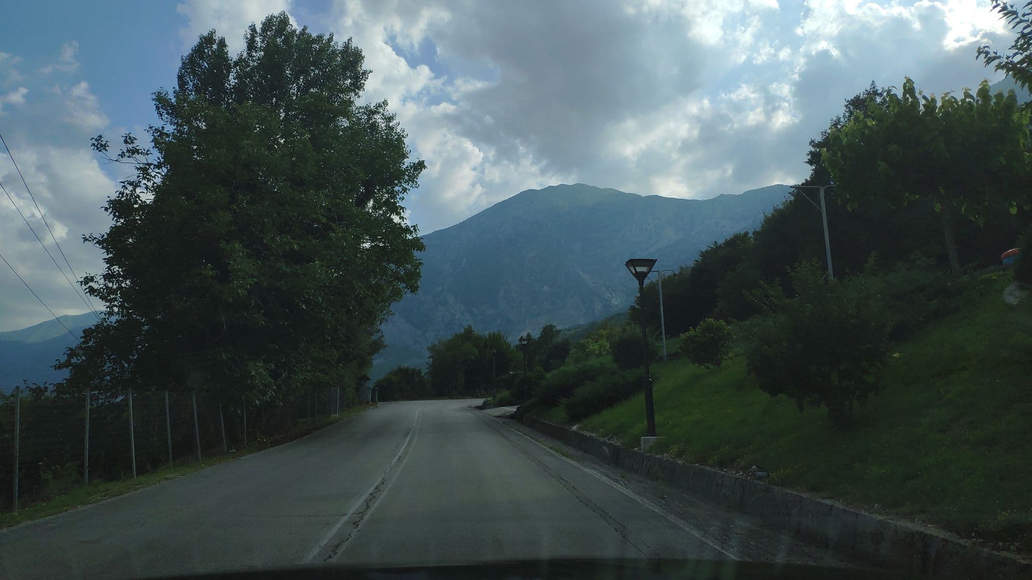 Street view near Hotel Gefiri Plakas, Prámanta — © pppetros (CC BY-SA · Mapillary)