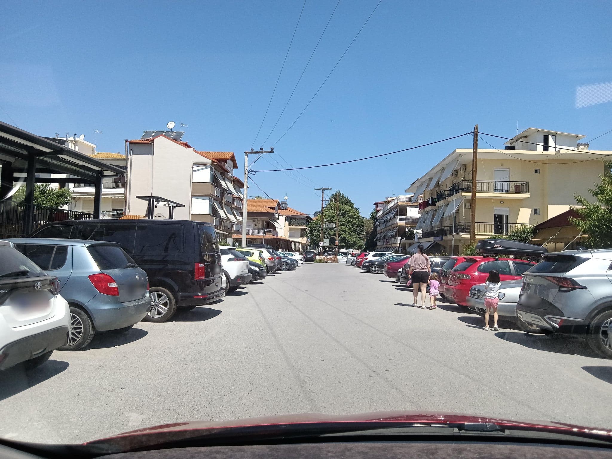 Street view near Vila Katerina, Leptokaryá — © nglf (CC BY-SA · Mapillary)