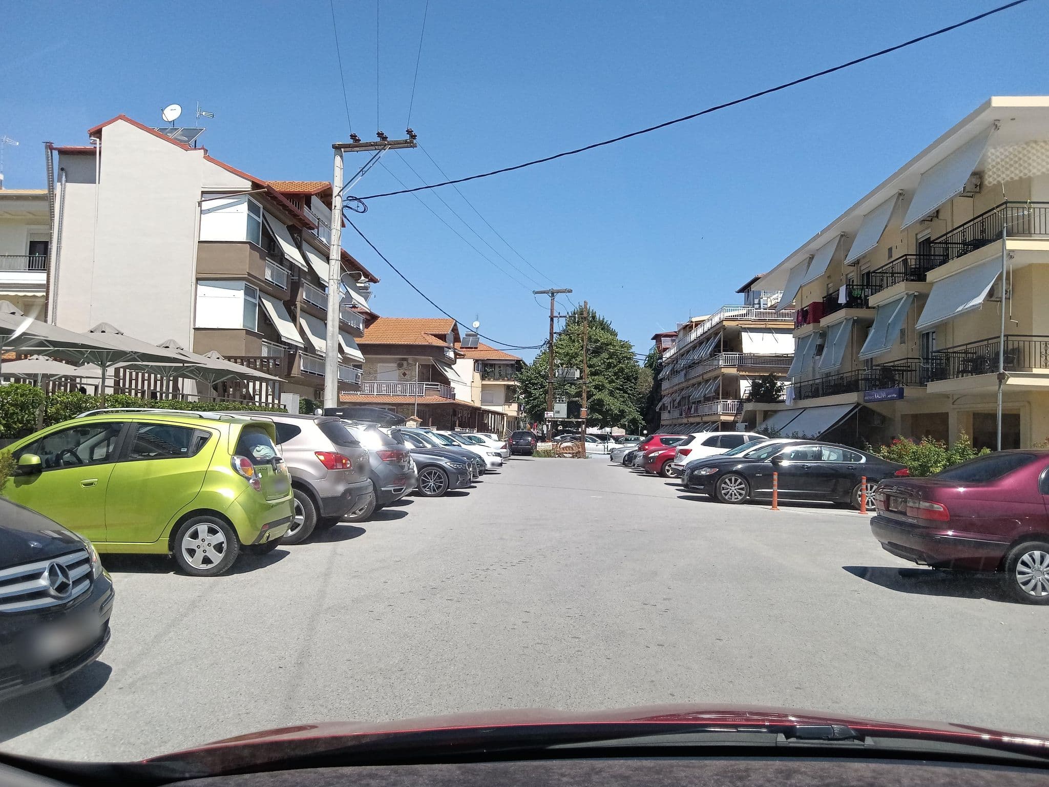 Street view near Dafni +, Leptokaryá — © nglf (CC BY-SA · Mapillary)
