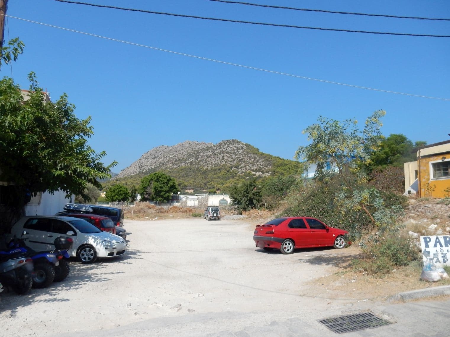 Street view near Oasis Aegina Hotel, Kypséli — © sarant (CC BY-SA · Mapillary)