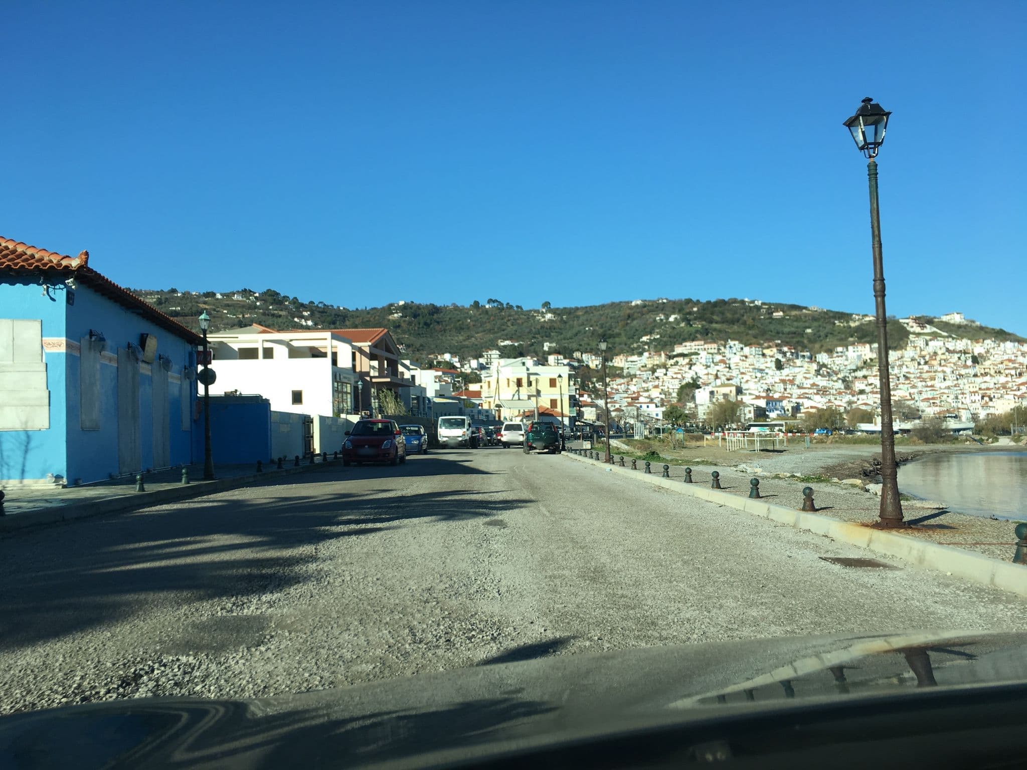 Street view near Oasis Rooms, Skópelos — © wazer (CC BY-SA · Mapillary)