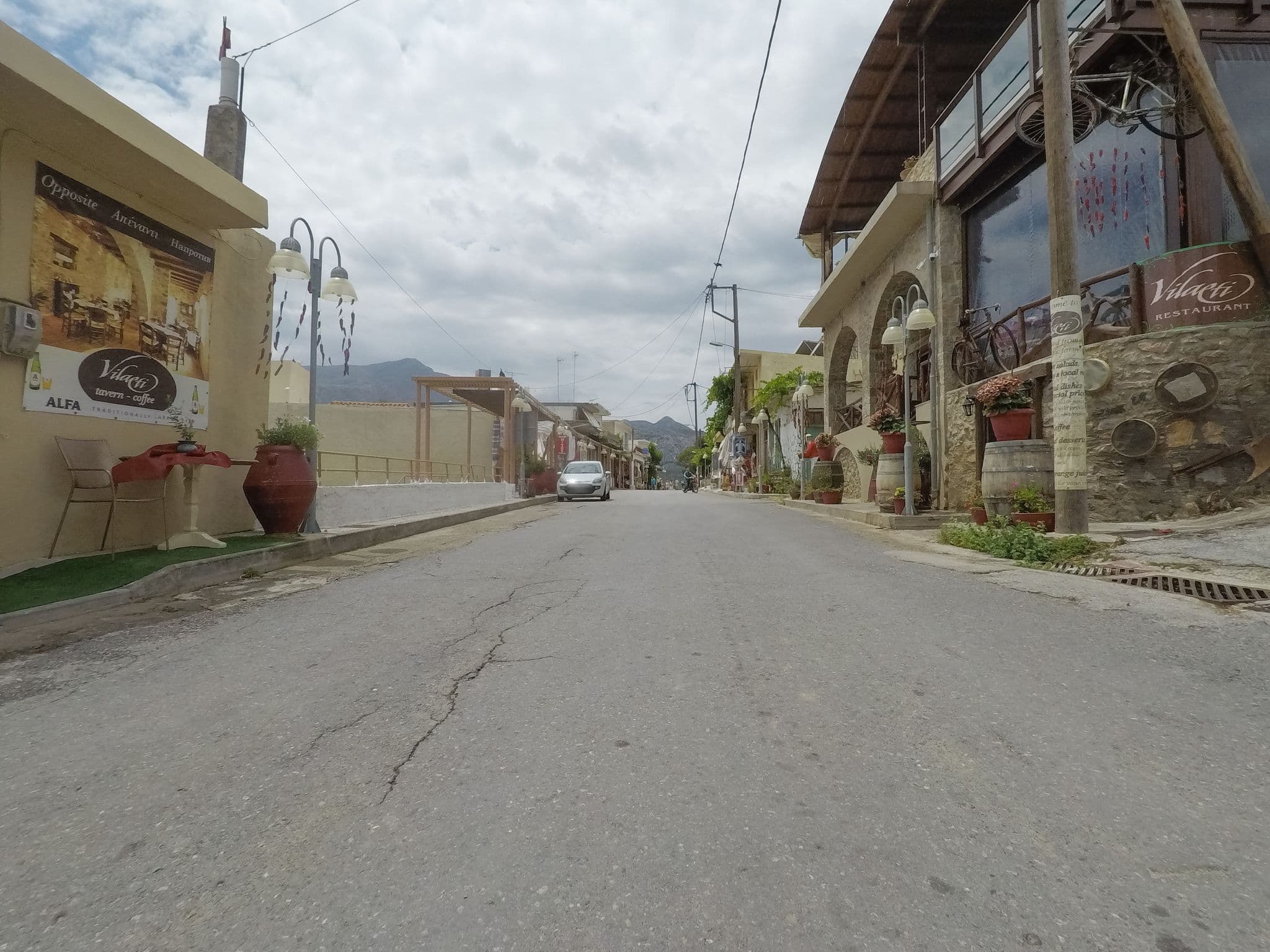 Street view near Vilaeti, Mokhós — © esario (CC BY-SA · Mapillary)