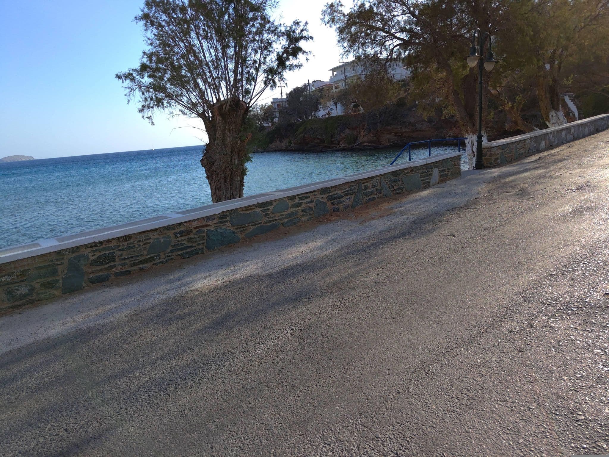 Street view near Kantouni, Batsíon — © kibour (CC BY-SA · Mapillary)