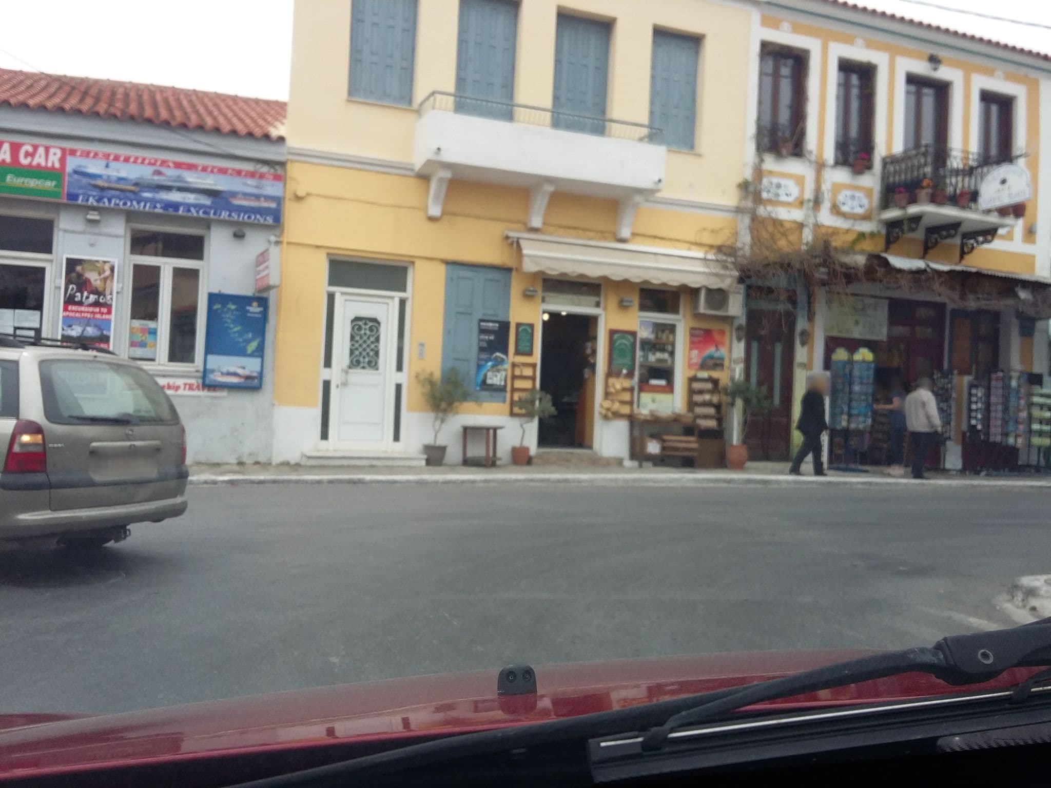 Street view near Studio elli, Pythagóreio — © tasssosphotogra (CC BY-SA · Mapillary)