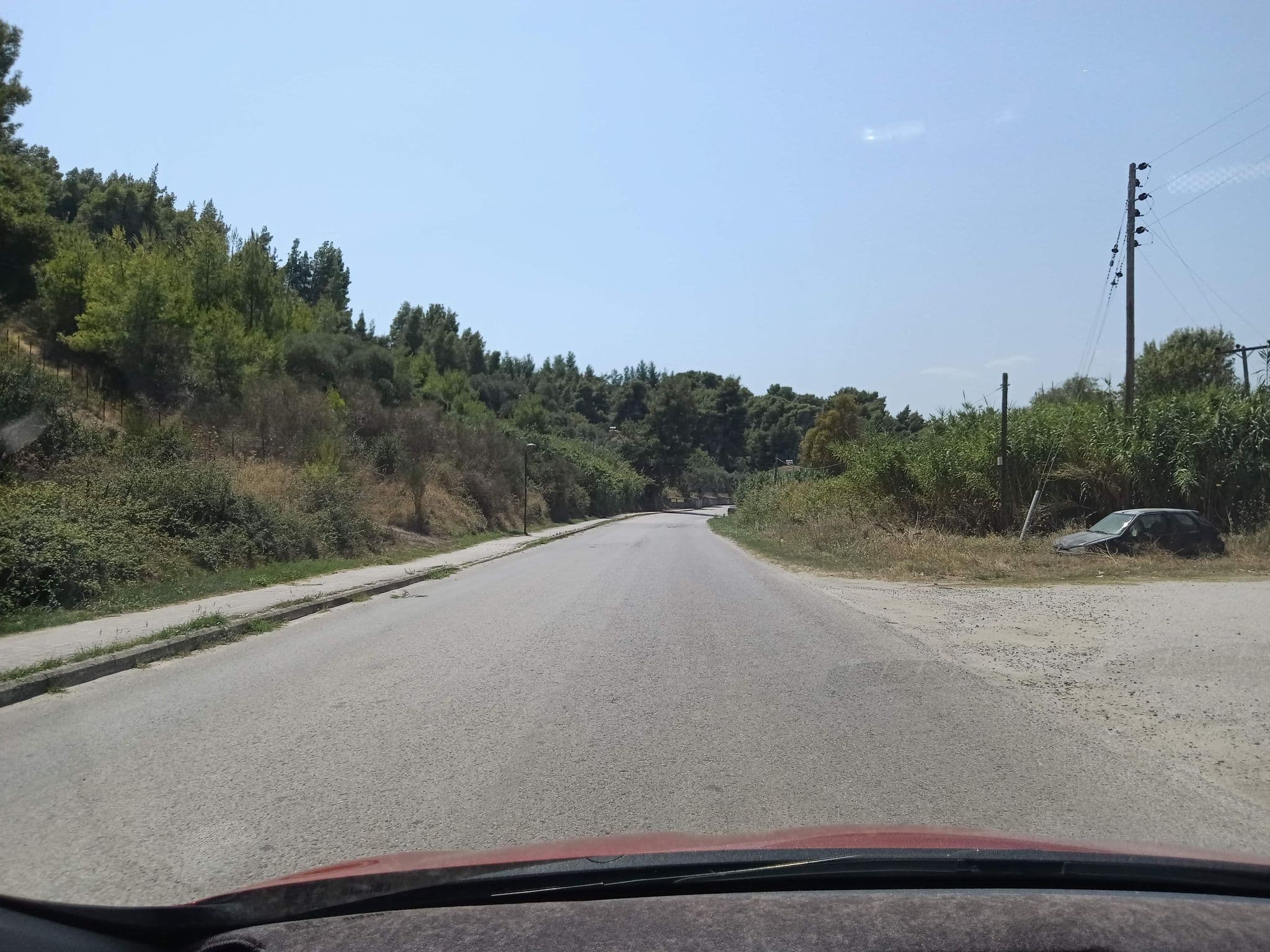 Street view near Istira Hotel, Kassándreia — © nglf (CC BY-SA · Mapillary)