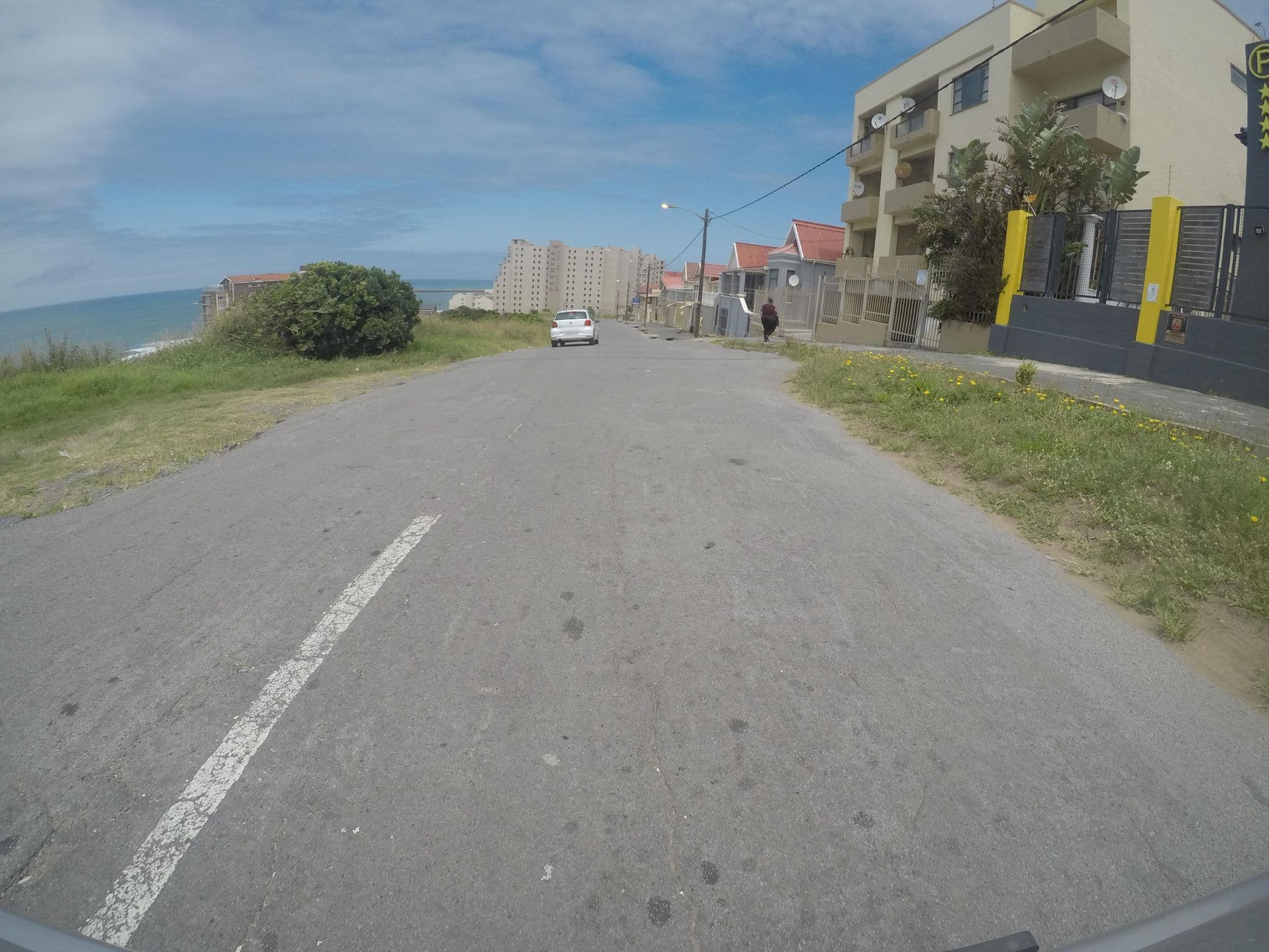 Street view near The Paralian, East London — © bergie (CC BY-SA · Mapillary)