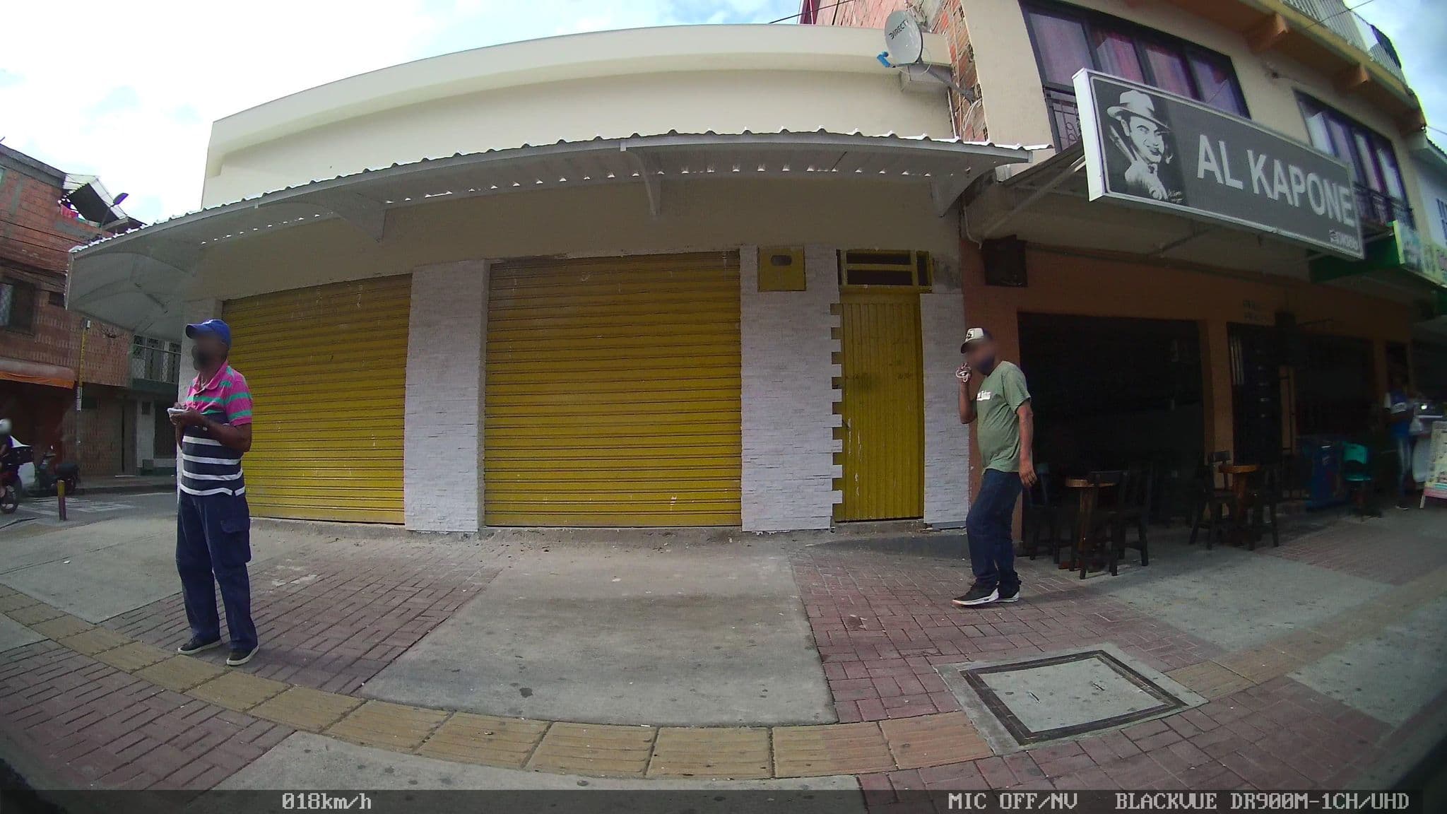 Street view near Apartahotel Bolívar Plaza, Yumbo — © kaart5 (CC BY-SA · Mapillary)