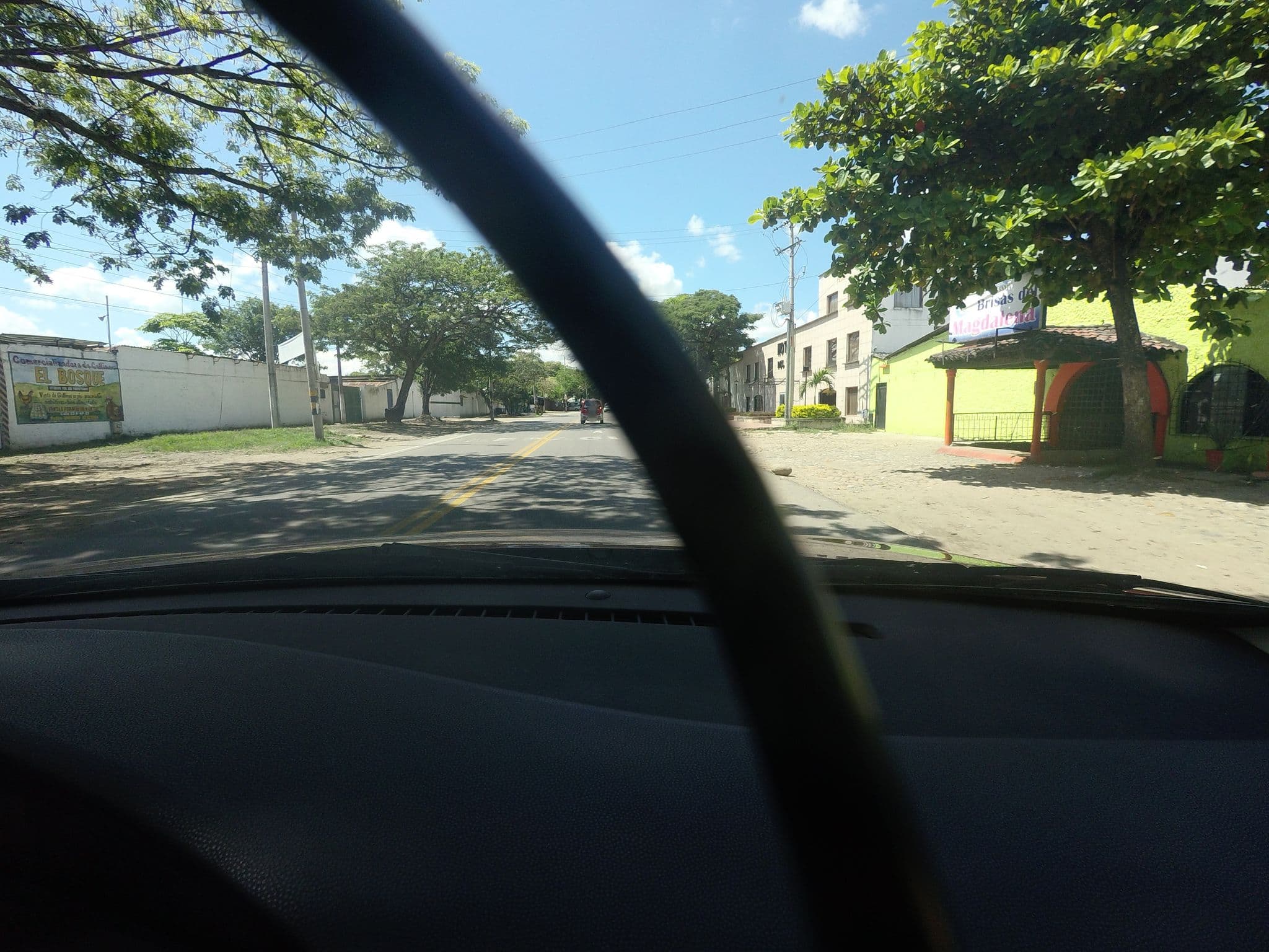 Street view near Hotel Del Rio, Neiva — © angoca (CC BY-SA · Mapillary)