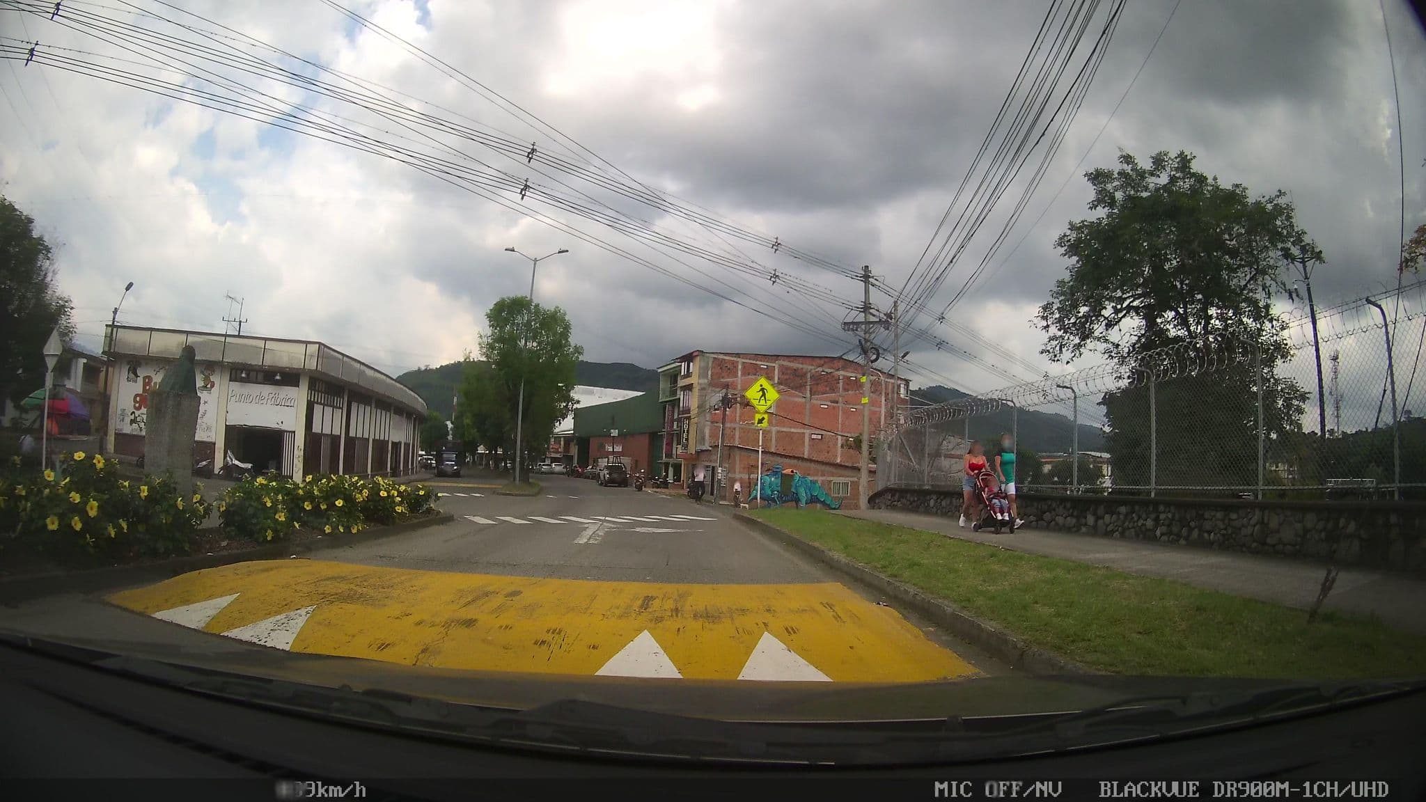 Street view near Hotel Estacion Chinchina, Chinchiná — © kaart_2 (CC BY-SA · Mapillary)