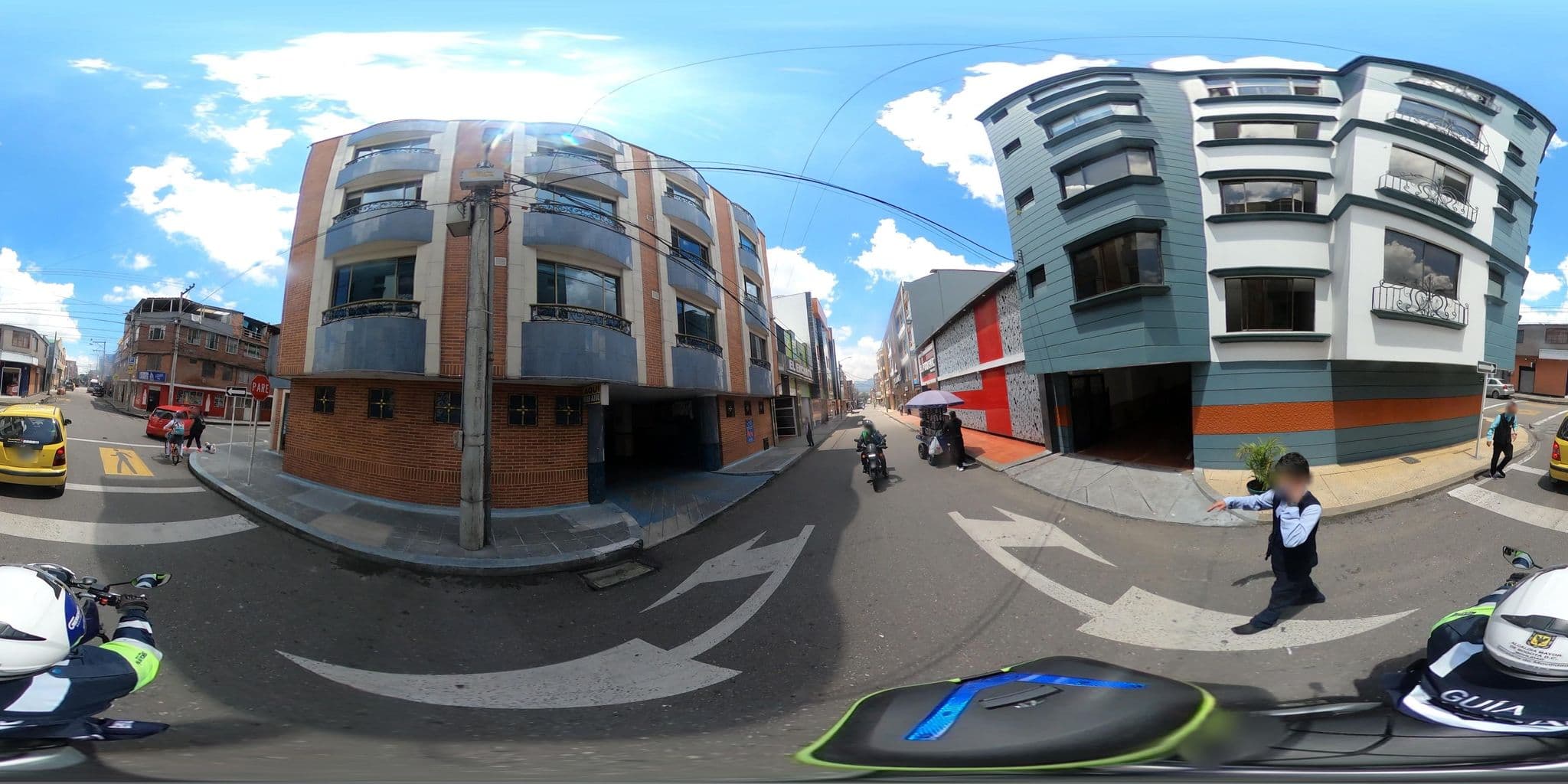 Street view near Motel Encanto Vip, Barrio San Luis — © rbolivar (CC BY-SA · Mapillary)