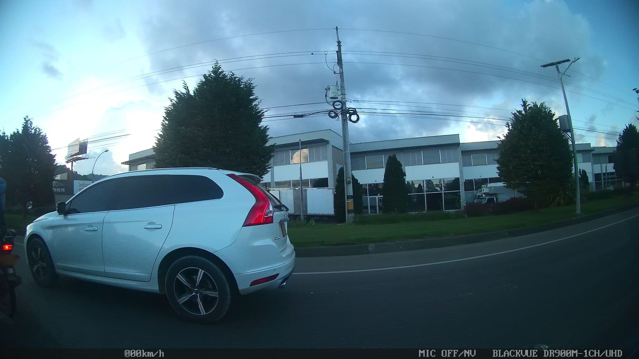 Street view near Hostal El Hangar, Rionegro — © kaart_4 (CC BY-SA · Mapillary)