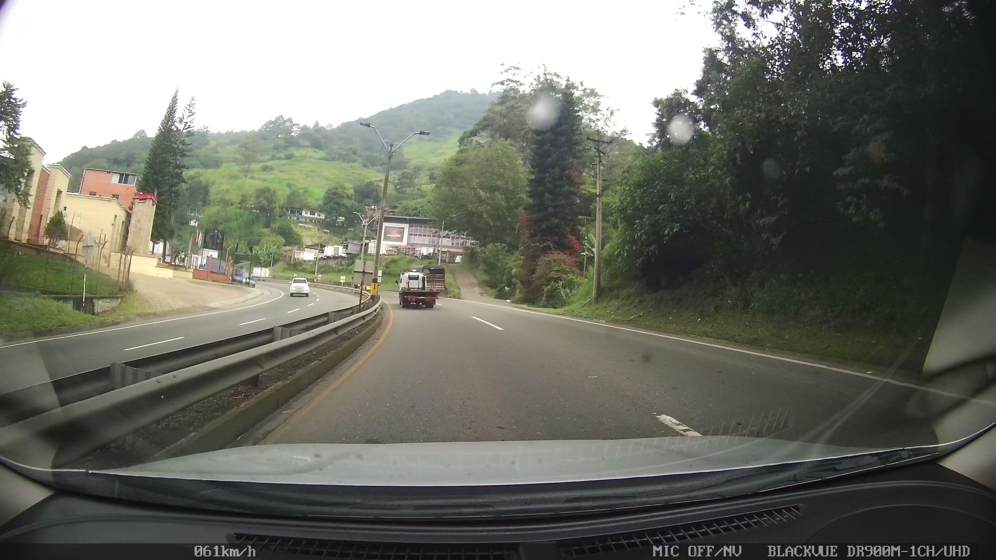 Street view near Motel El Descanso Del Amor, Bello — © kaart_4 (CC BY-SA · Mapillary)