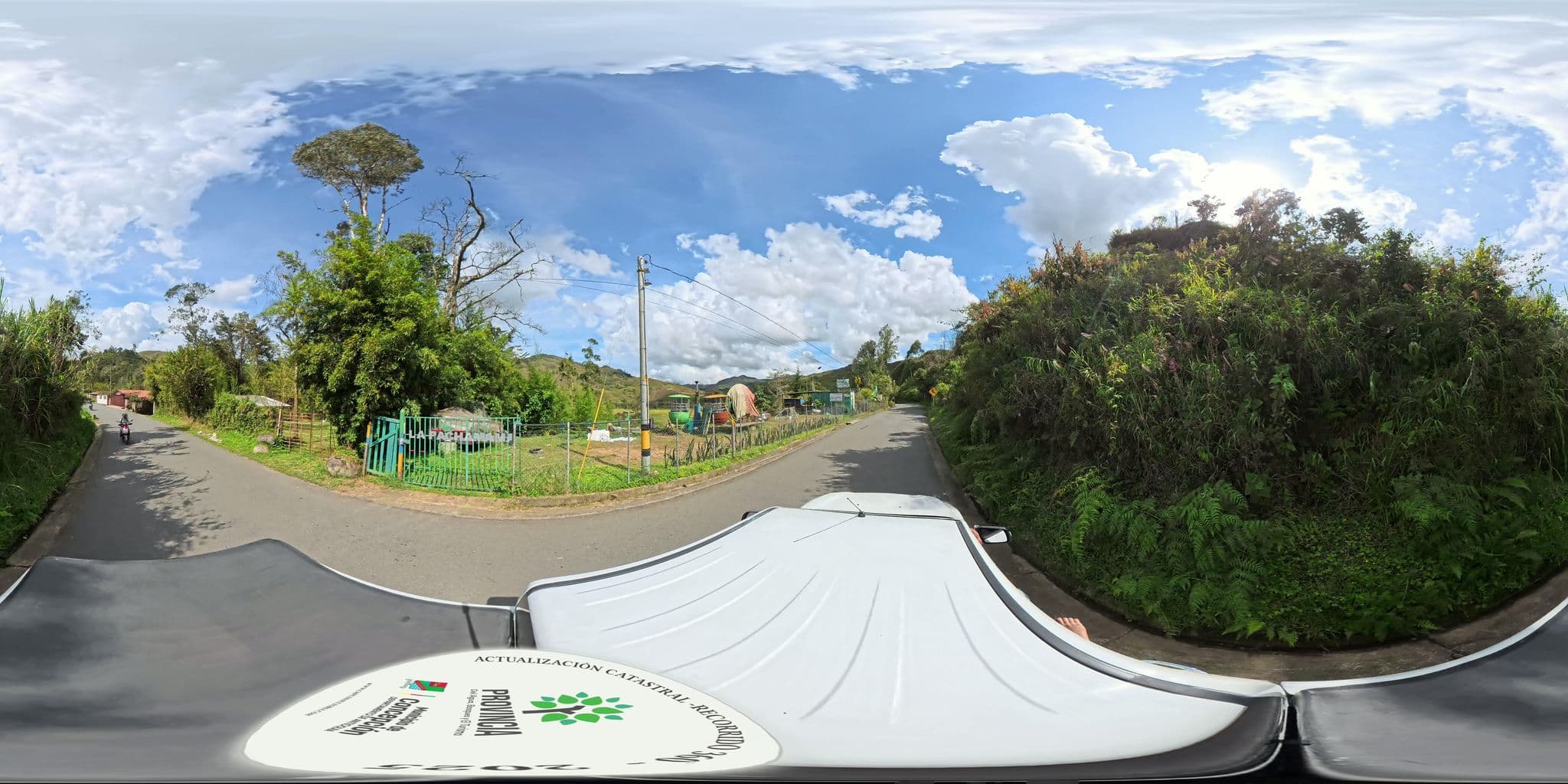 Street view near Atha Kai, Barbosa — © CMPCONSULTORIA (CC BY-SA · Mapillary)