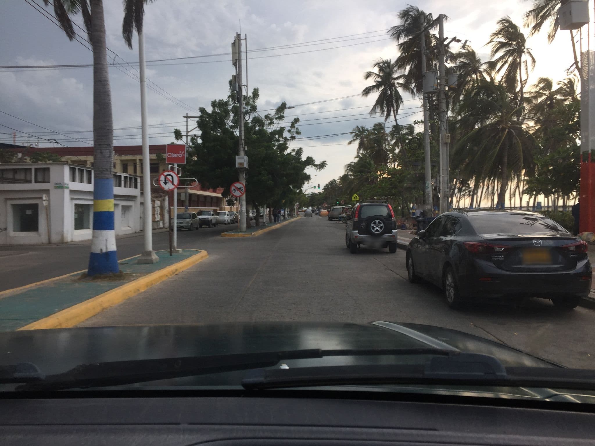 Street view near Hotel Arenas, Riohacha — © zayrao (CC BY-SA · Mapillary)
