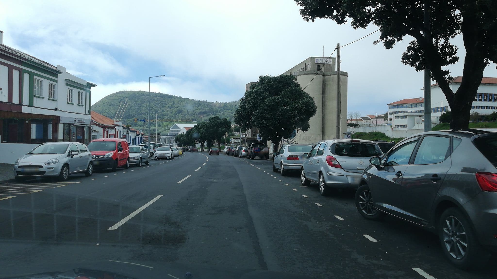 Street view near Angra Bed & Breakfast, Angra do Heroísmo — © betaslb (CC BY-SA · Mapillary)