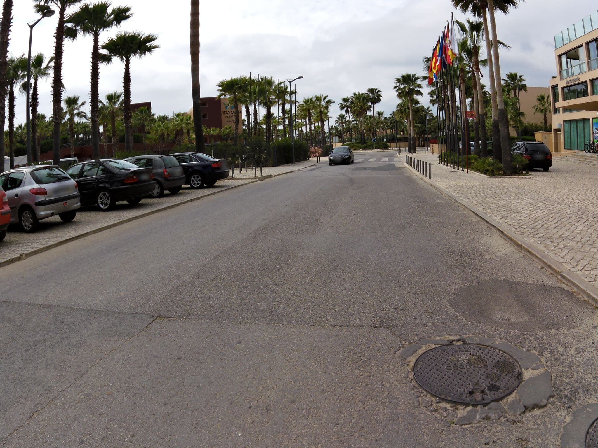 Street view near Résidence premium Pierre & Vacances Premium Vila Das Lagoas, Armação de Pêra — © marczoutendijk (CC BY-SA · Mapillary)