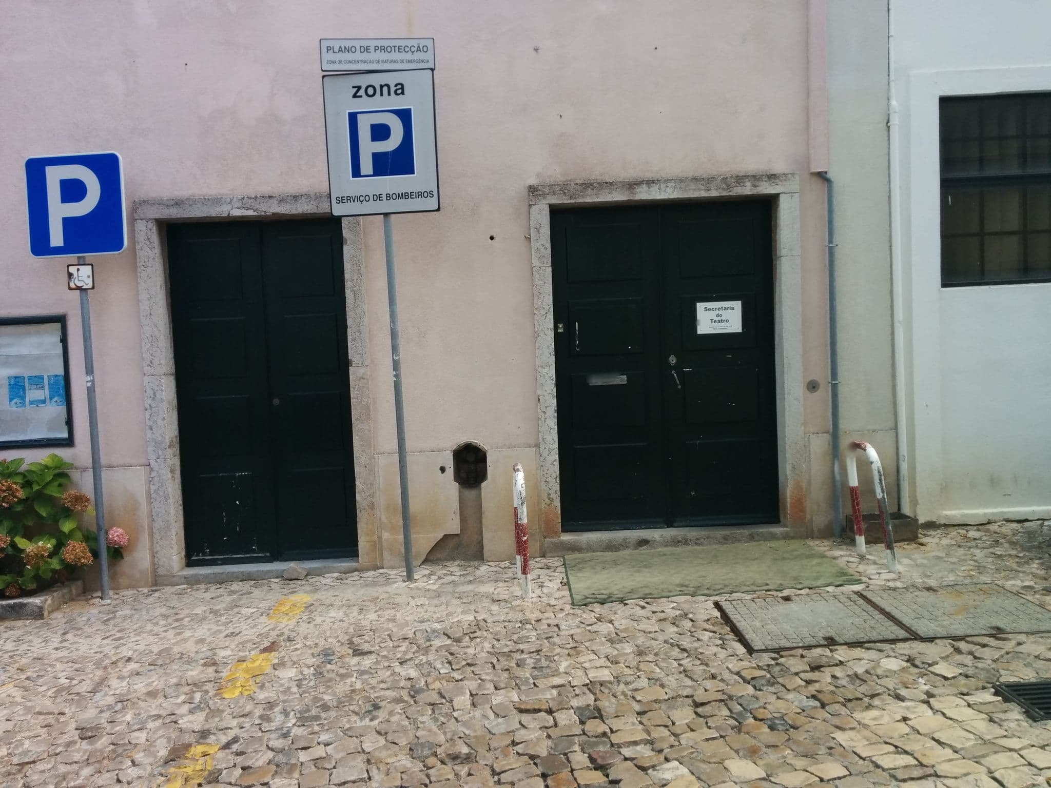 Street view near The Ocean Soul, Cascais — © morray (CC BY-SA · Mapillary)