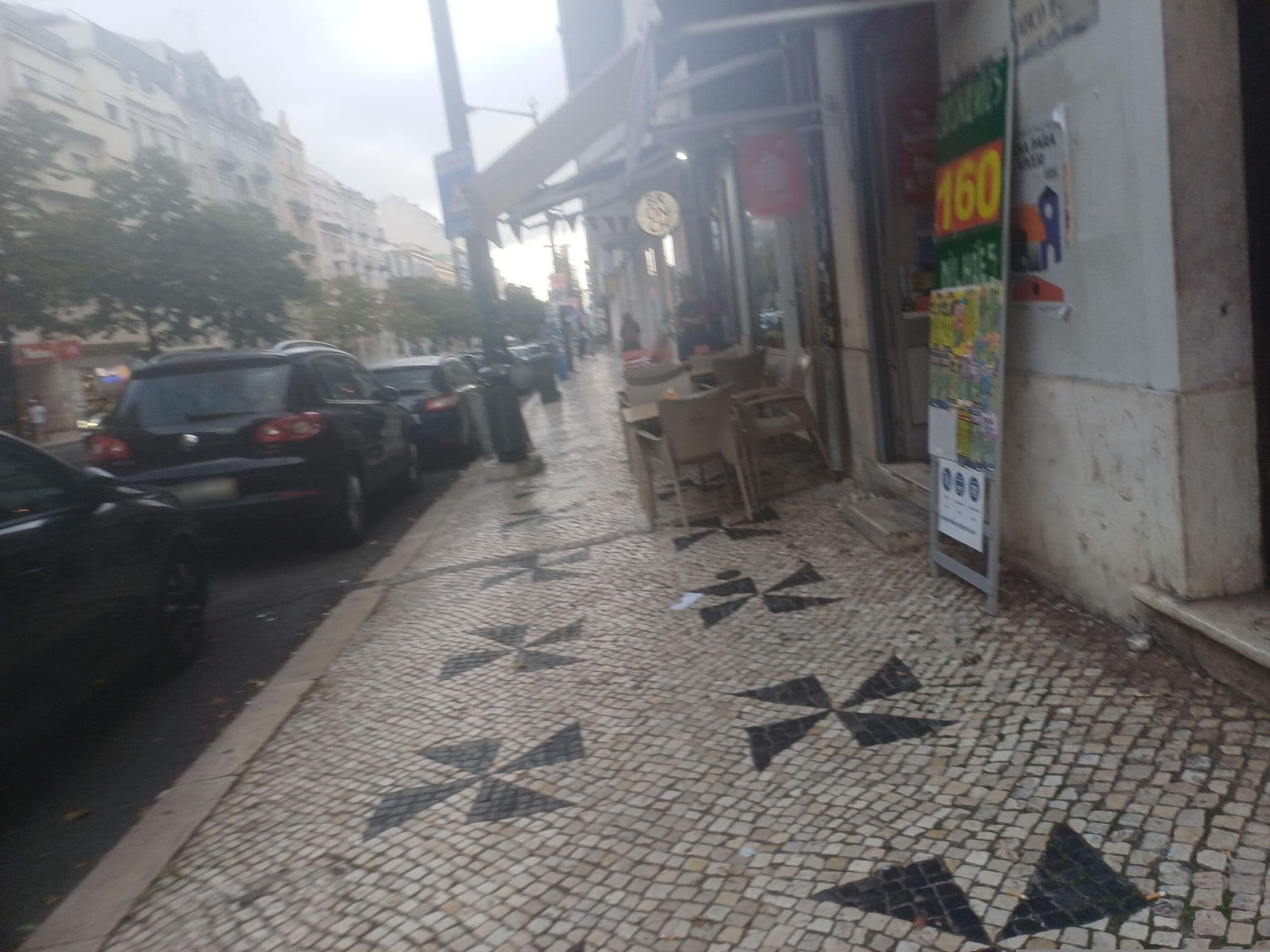Street view near Hotel Almirante Lisbon, Anjos — © beer119 (CC BY-SA · Mapillary)