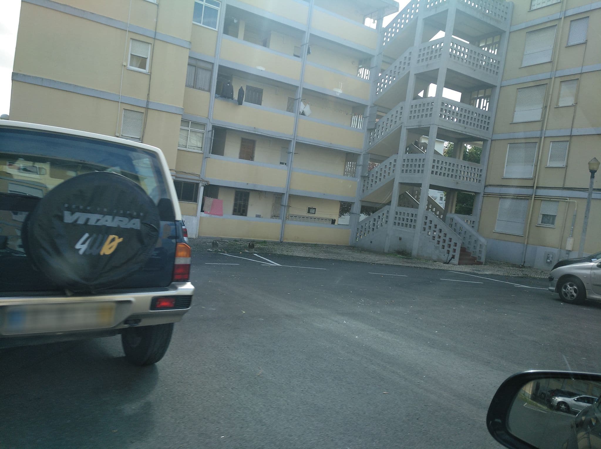 Street view near House Black & White, Olivais — © filohipo (CC BY-SA · Mapillary)