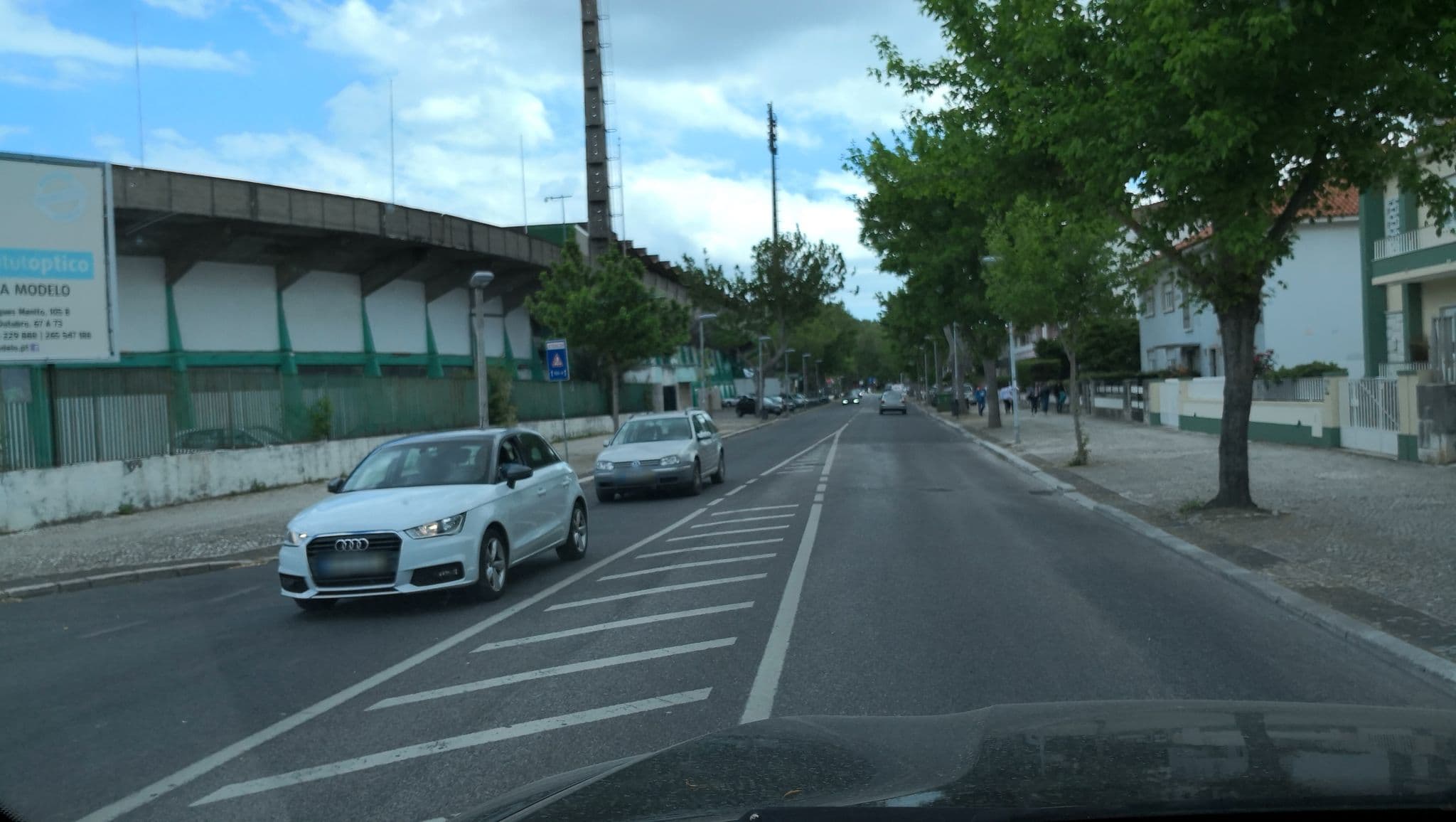 Street view near Quinta do Hilário, Setúbal — © sanjorgepinho (CC BY-SA · Mapillary)