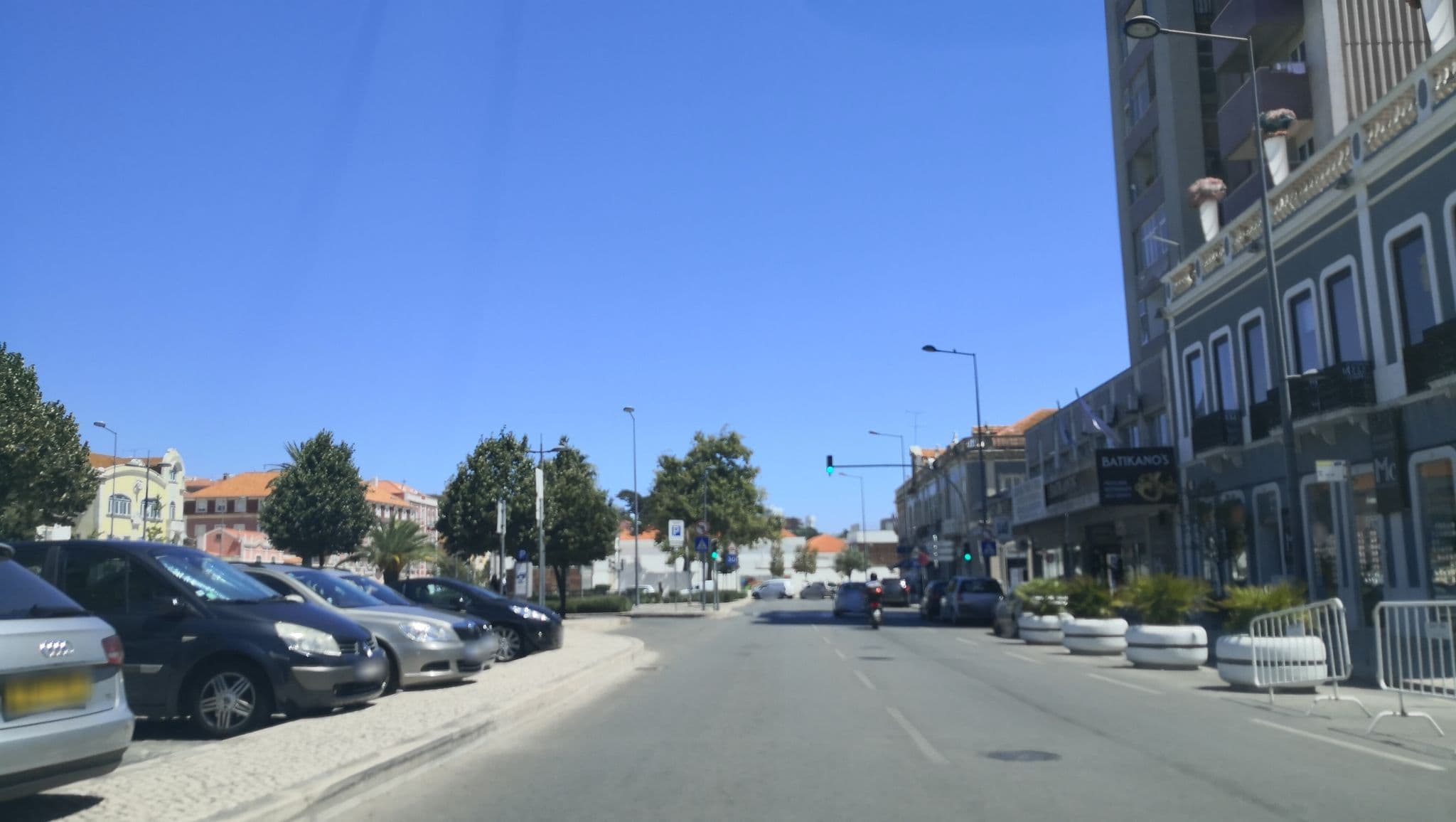 Street view near RM Guesthouse - The Experience, Setúbal — © sanjorgepinho (CC BY-SA · Mapillary)